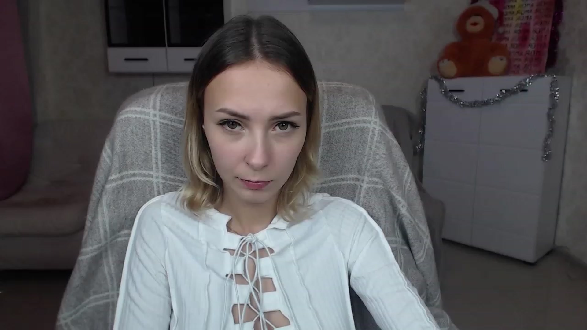 Gallery image thumbnail from Lady_lucky1's myfreecams stream on, 12/24/2022, 19:44 image 16 of 20