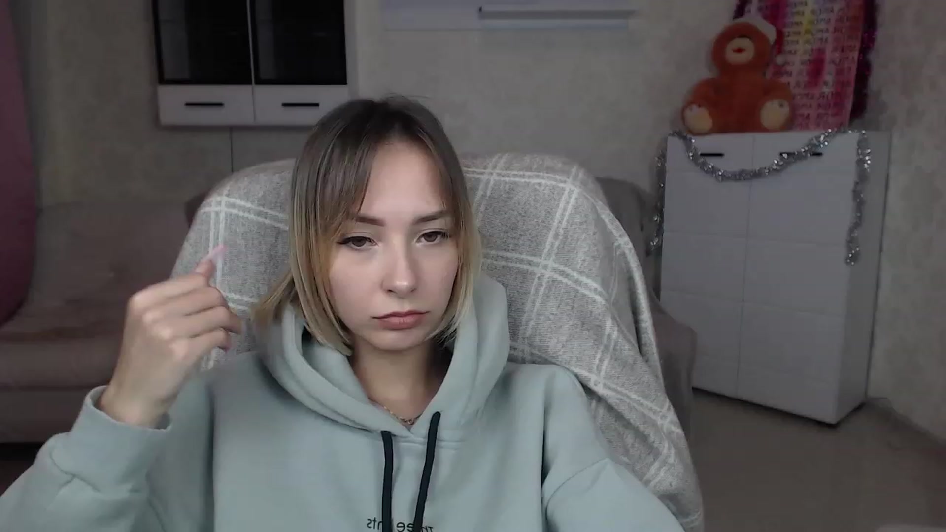 Gallery image thumbnail from Lady_lucky1's myfreecams stream on, 12/25/2022, 18:02 image 19 of 20