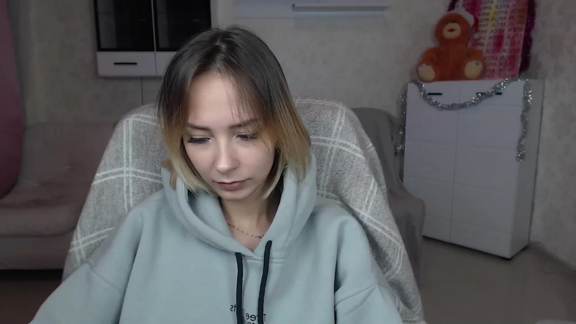 Gallery image thumbnail from Lady_lucky1's myfreecams stream on, 12/25/2022, 18:02 image 6 of 20