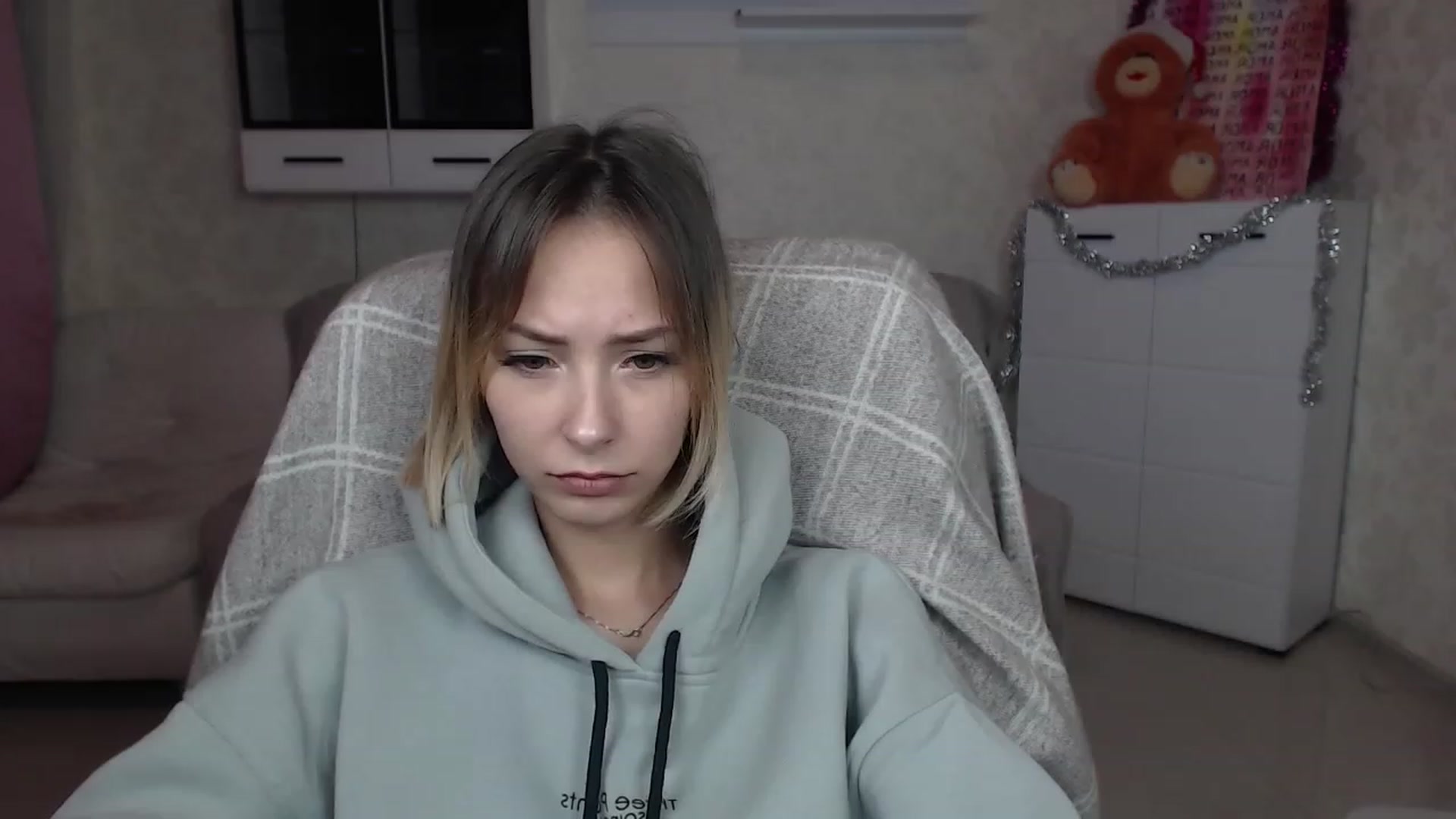 Gallery image thumbnail from Lady_lucky1's myfreecams stream on, 12/25/2022, 18:02 image 16 of 20