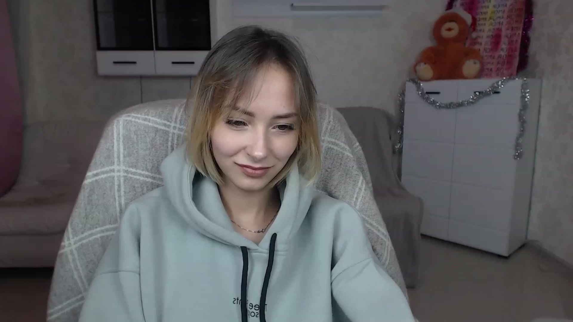 Gallery image thumbnail from Lady_lucky1's myfreecams stream on, 12/25/2022, 18:02 image 5 of 20