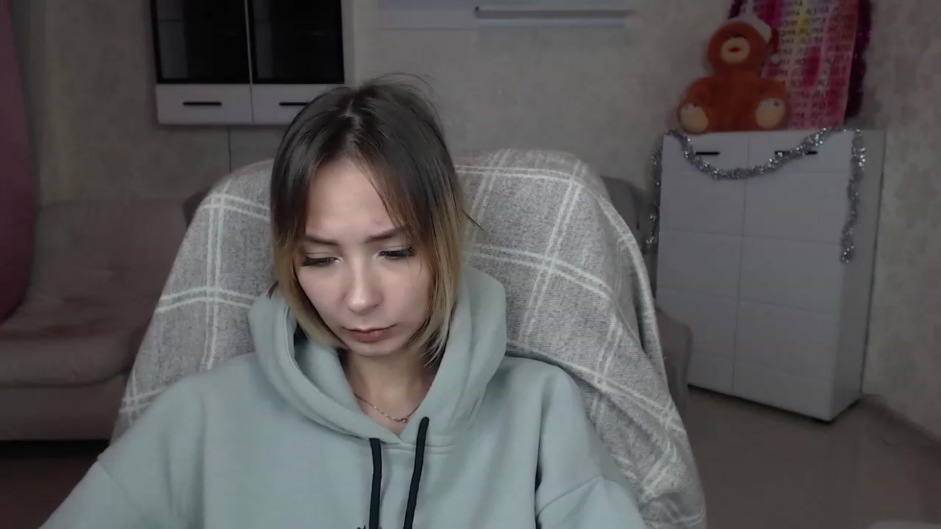 Gallery image thumbnail from Lady_lucky1's myfreecams stream on, 12/25/2022, 18:02 image 17 of 20