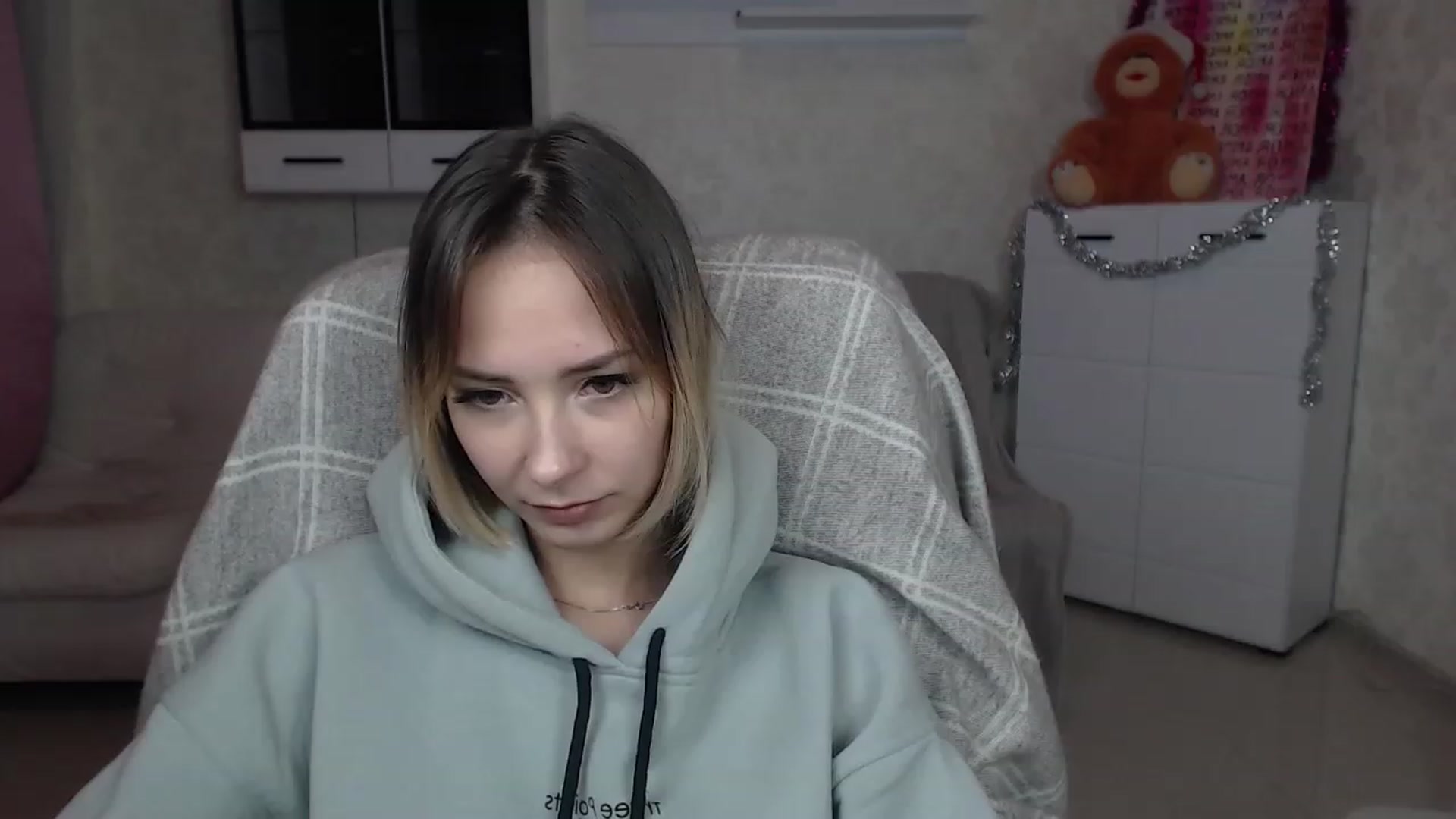 Gallery image thumbnail from Lady_lucky1's myfreecams stream on, 12/25/2022, 18:02 image 13 of 20