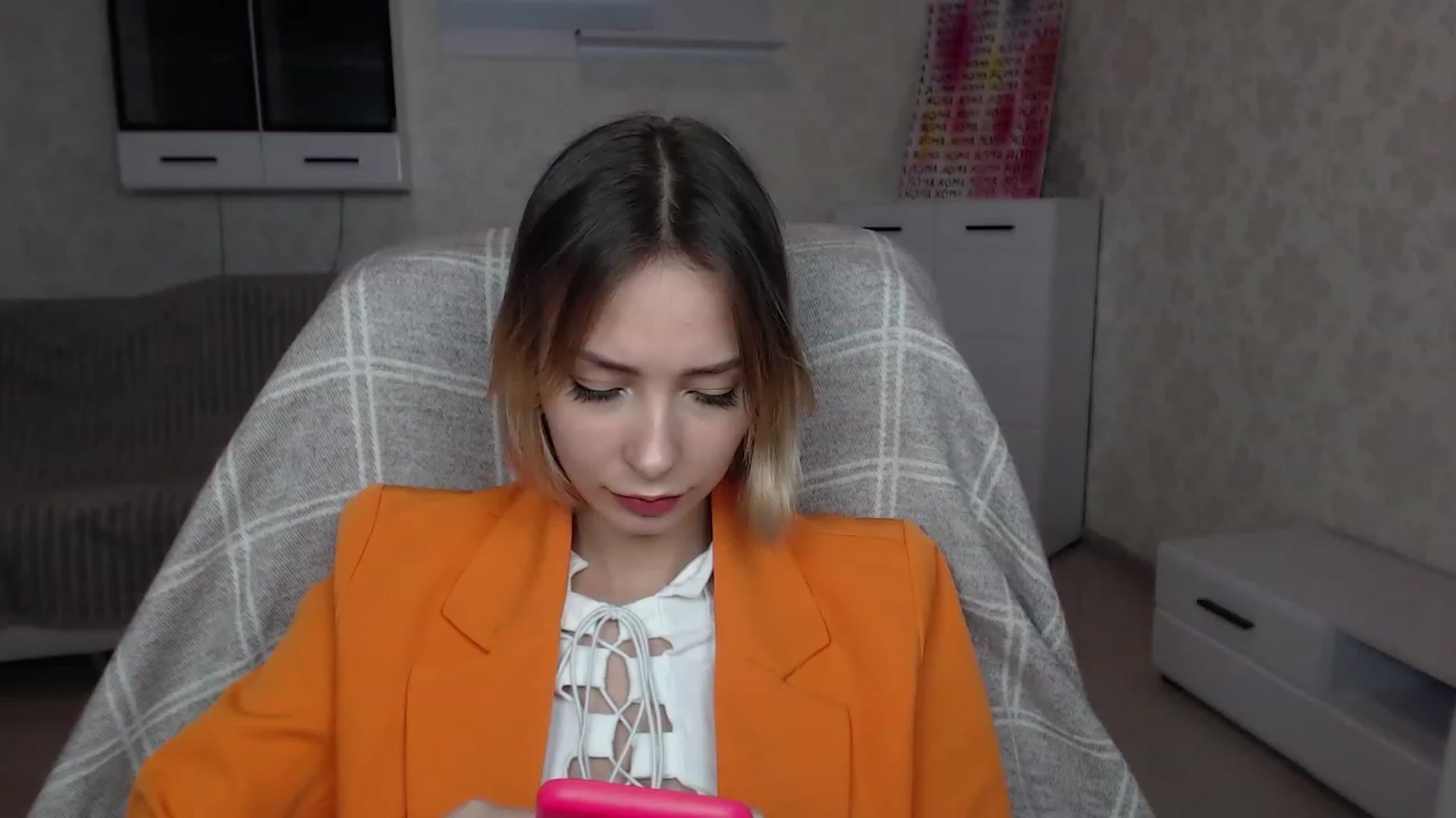 Gallery image thumbnail from Lady_lucky1's myfreecams stream on, 01/06/2023, 17:15 image 17 of 20