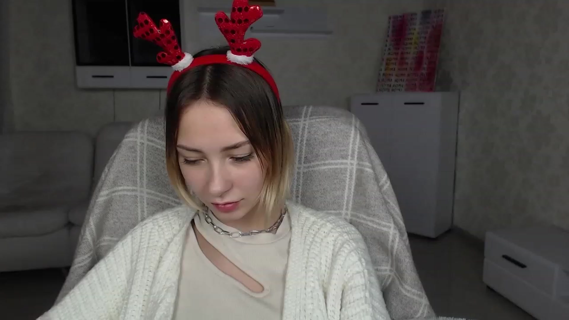 Gallery image thumbnail from Lady_lucky1's myfreecams stream on, 01/08/2023, 16:20 image 12 of 20