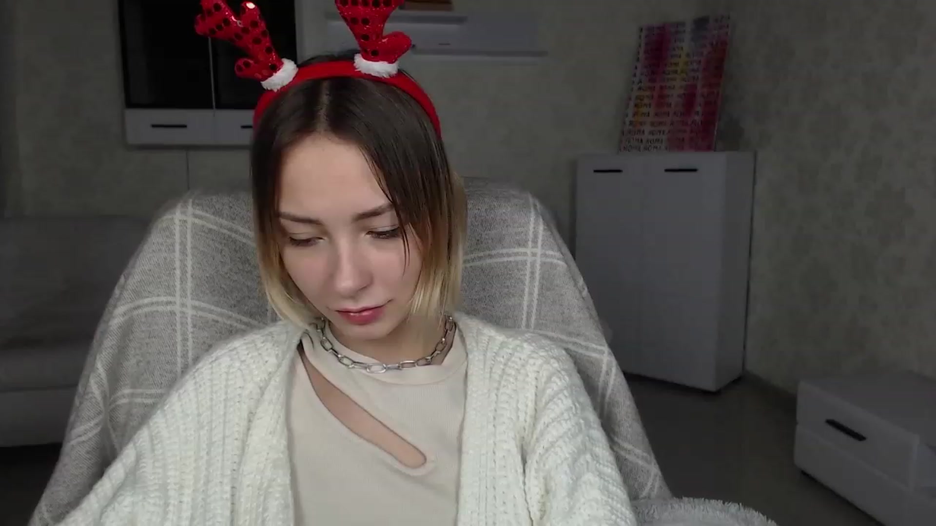 Gallery image thumbnail from Lady_lucky1's myfreecams stream on, 01/08/2023, 16:20 image 2 of 20