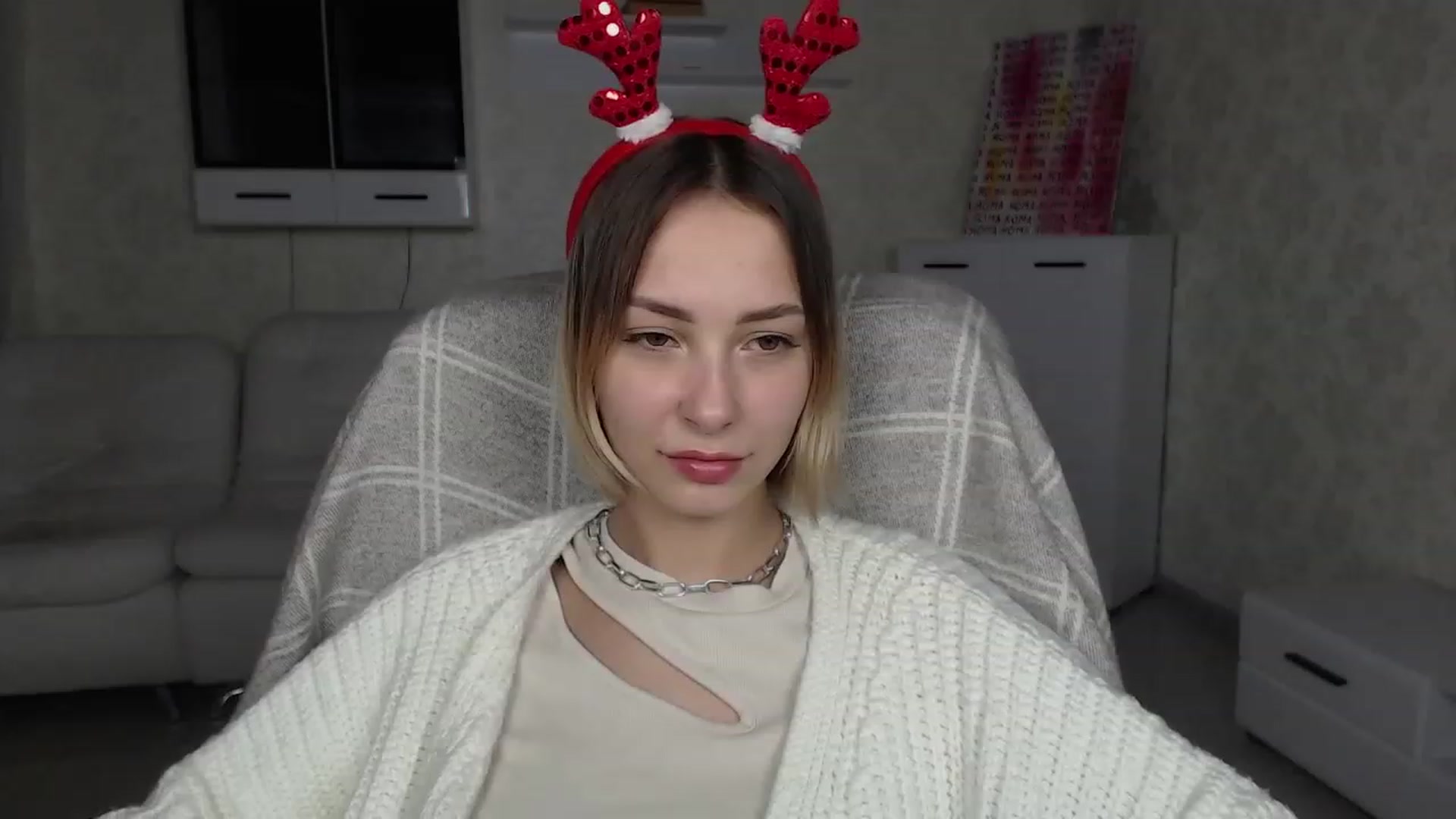 Gallery image thumbnail from Lady_lucky1's myfreecams stream on, 01/08/2023, 16:20 image 10 of 20