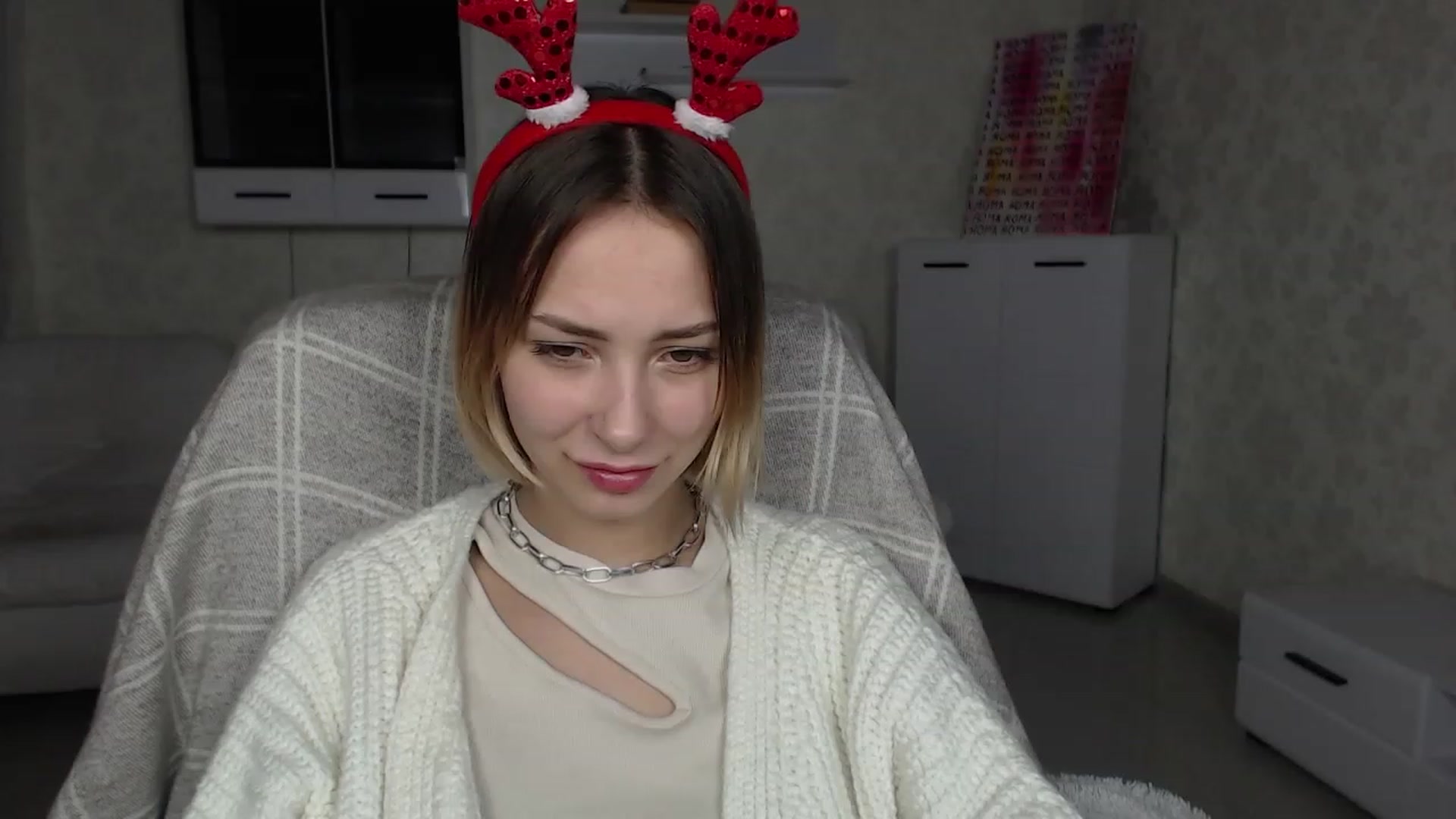 Gallery image thumbnail from Lady_lucky1's myfreecams stream on, 01/08/2023, 16:20 image 4 of 20