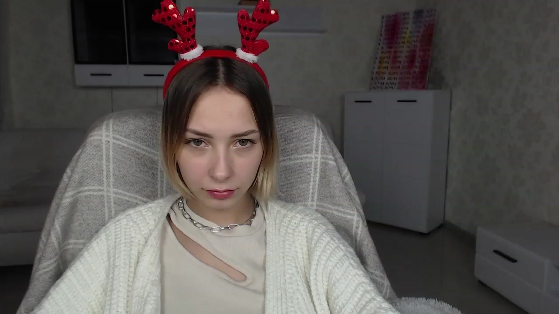 Gallery image thumbnail from Lady_lucky1's myfreecams stream on, 01/08/2023, 16:20 image 9 of 20