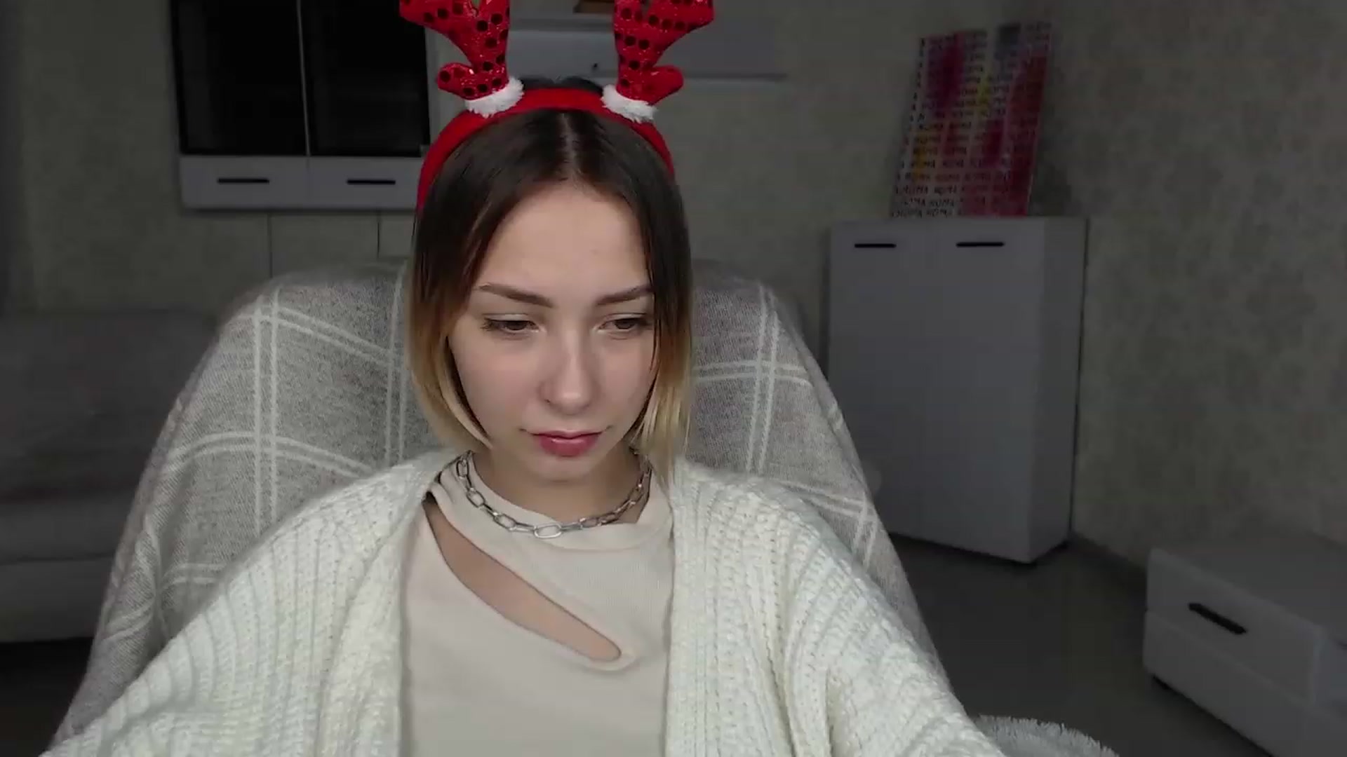 Gallery image thumbnail from Lady_lucky1's myfreecams stream on, 01/08/2023, 16:20 image 3 of 20