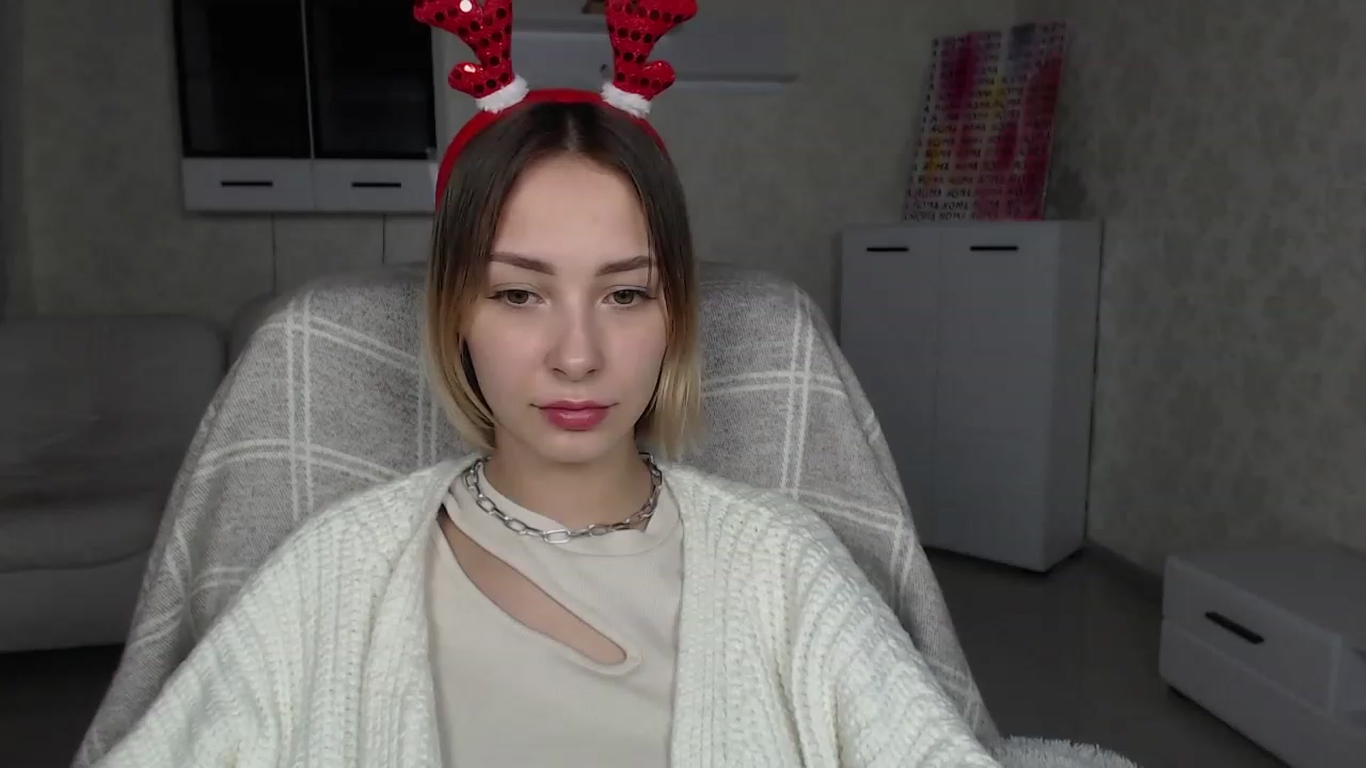 Gallery image thumbnail from Lady_lucky1's myfreecams stream on, 01/08/2023, 16:20 image 5 of 20