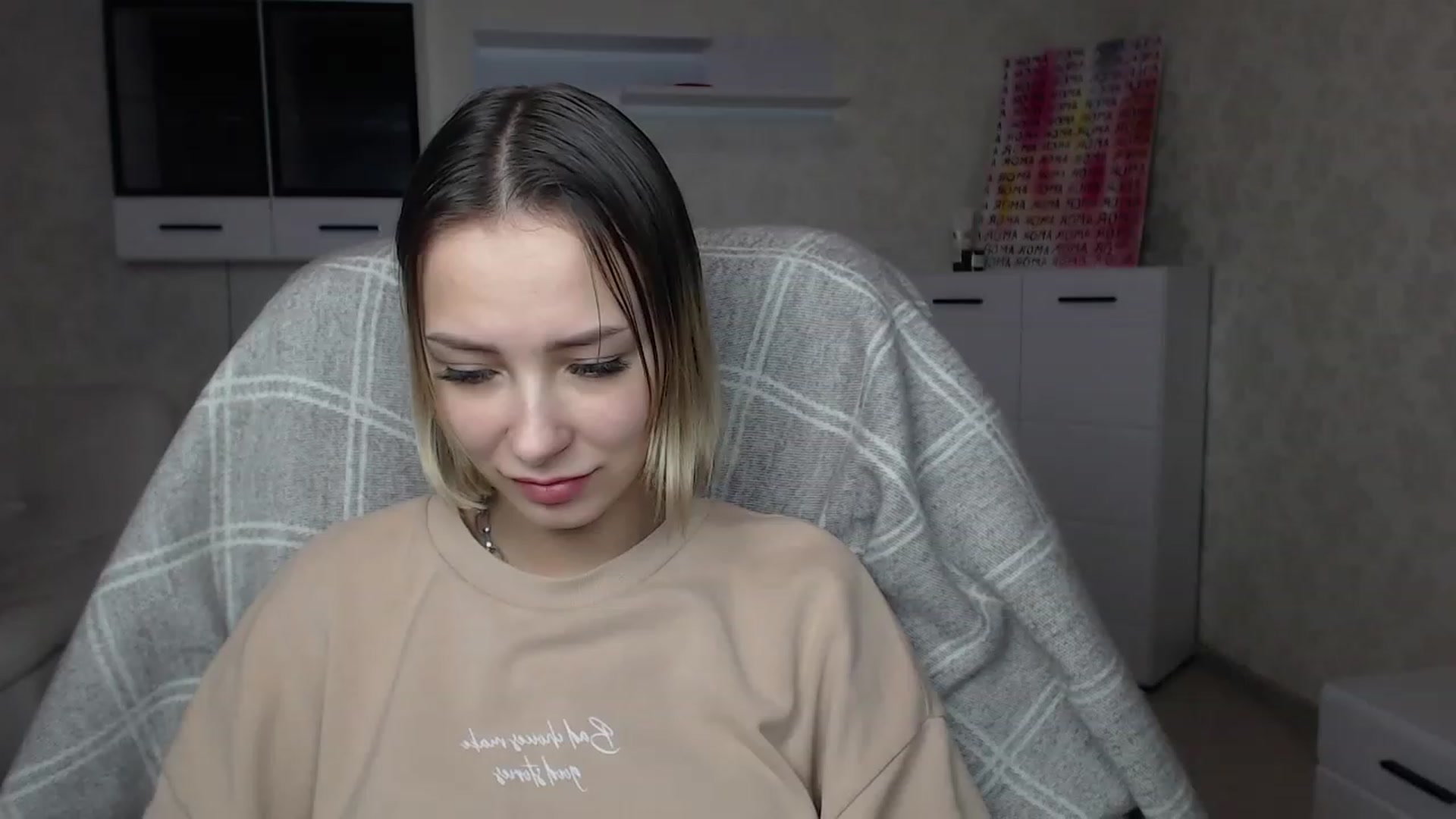 Gallery image thumbnail from Lady_lucky1's myfreecams stream on, 01/25/2023, 17:19 image 10 of 20