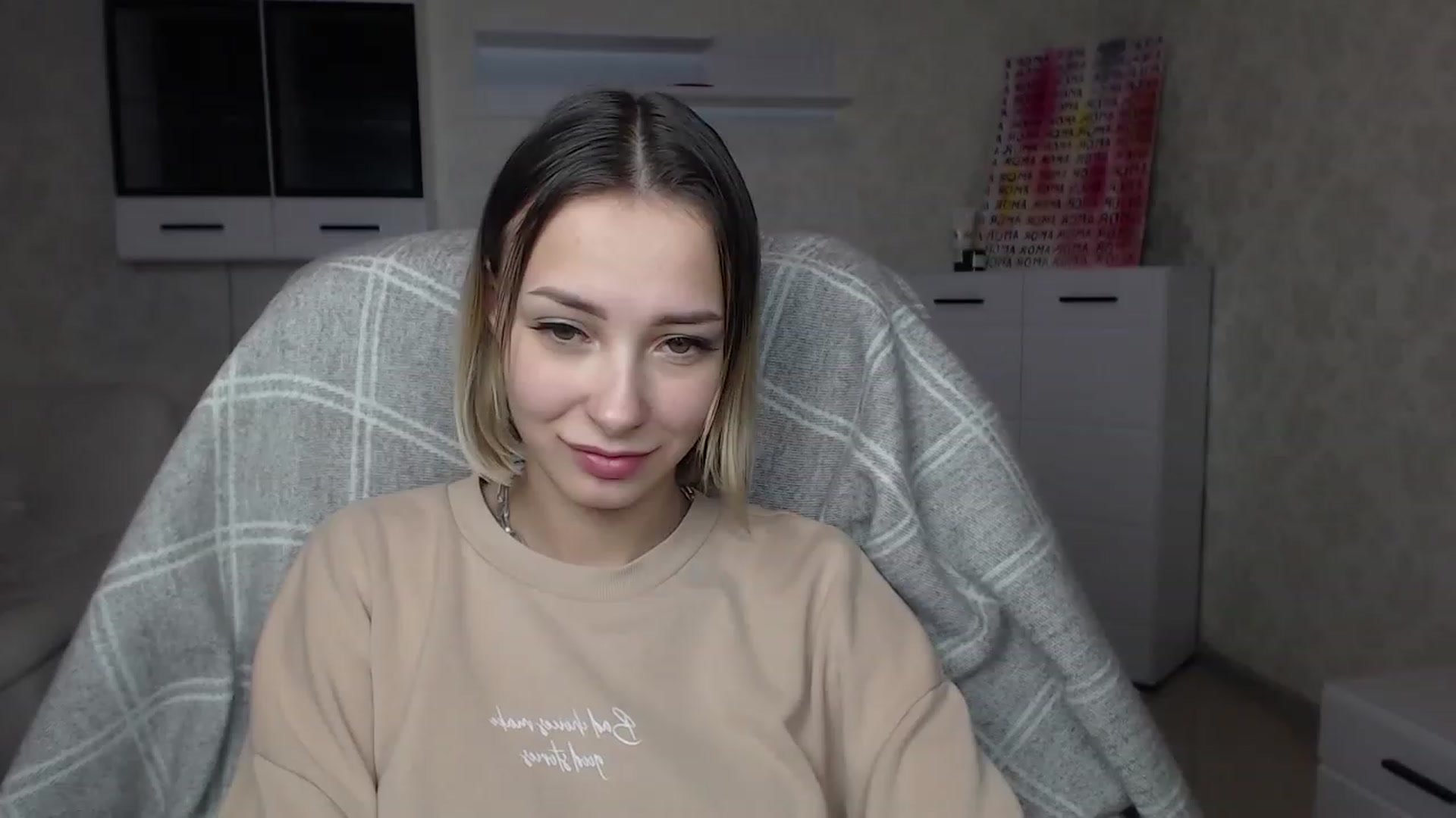 Gallery image thumbnail from Lady_lucky1's myfreecams stream on, 01/25/2023, 17:19 image 12 of 20