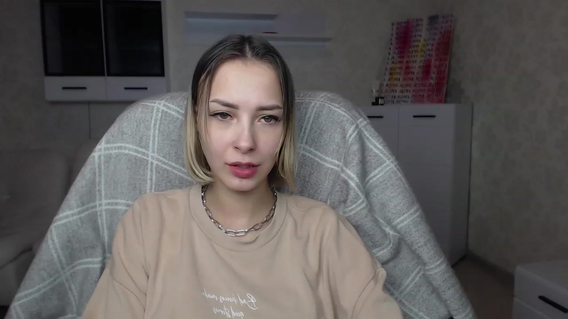 Gallery image thumbnail from Lady_lucky1's myfreecams stream on, 01/25/2023, 17:19 image 8 of 20