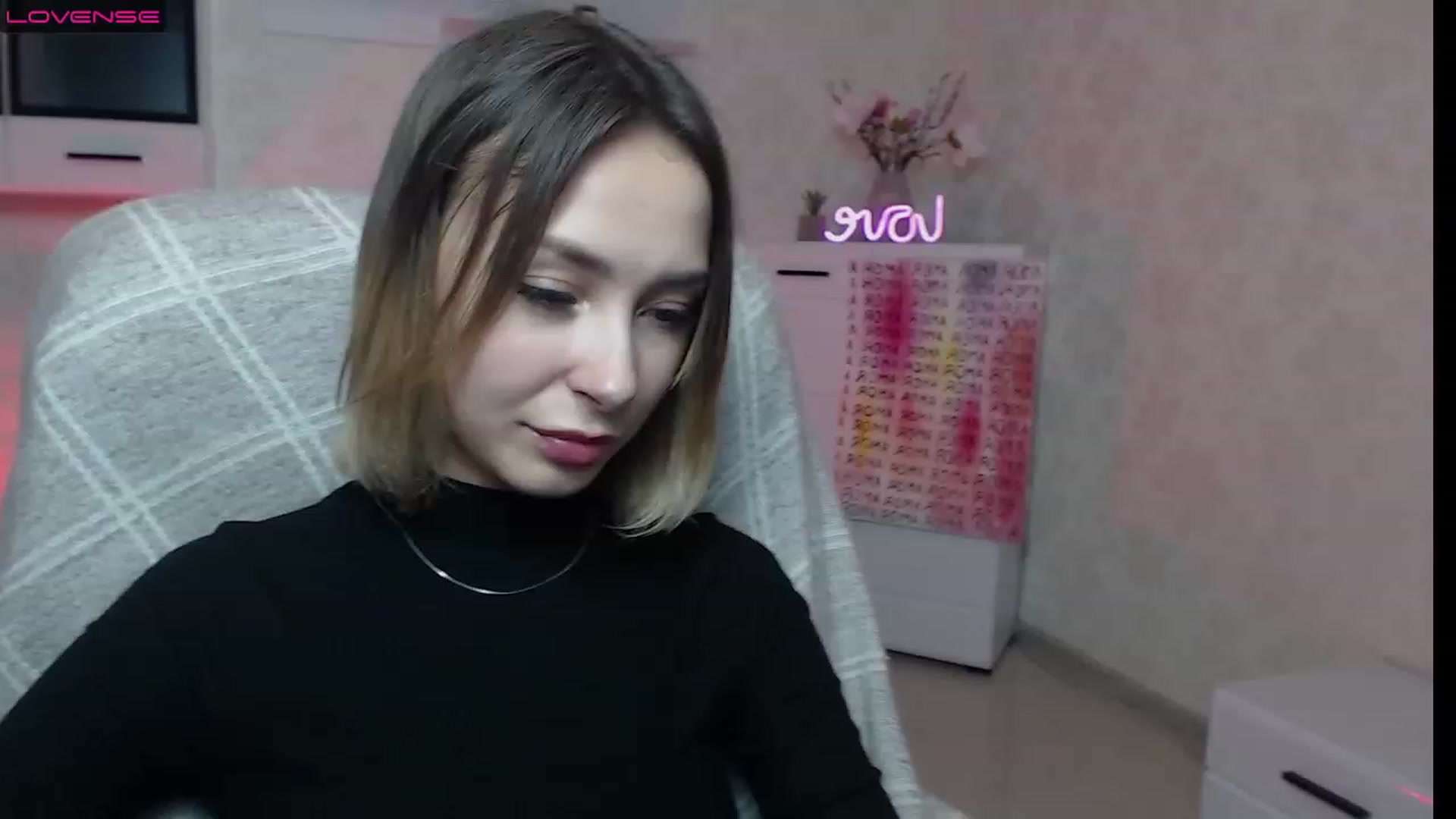 Gallery image thumbnail from Lady_lucky1's myfreecams stream on, 03/19/2023, 16:41 image 4 of 20