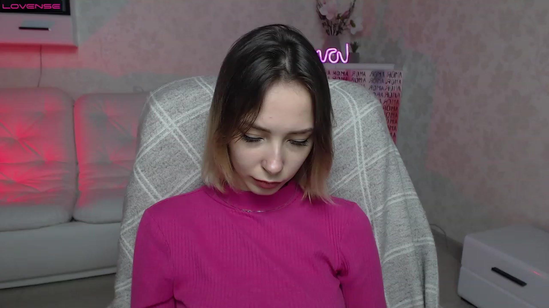 Gallery image thumbnail from Lady_lucky1's myfreecams stream on, 03/27/2023, 16:40 image 6 of 20