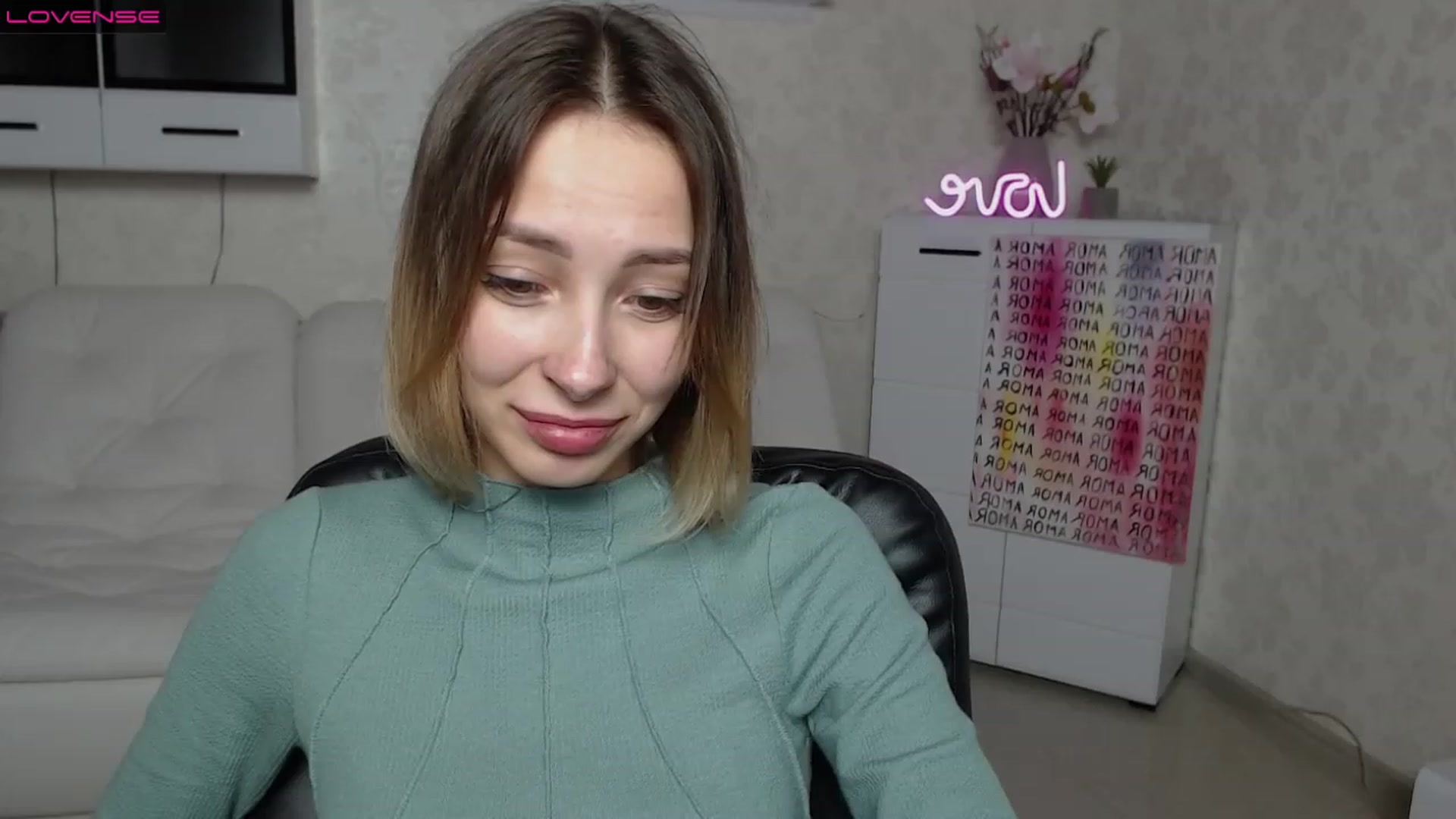 Gallery image thumbnail from Lady_lucky1's myfreecams stream on, 04/01/2023, 18:17 image 8 of 20