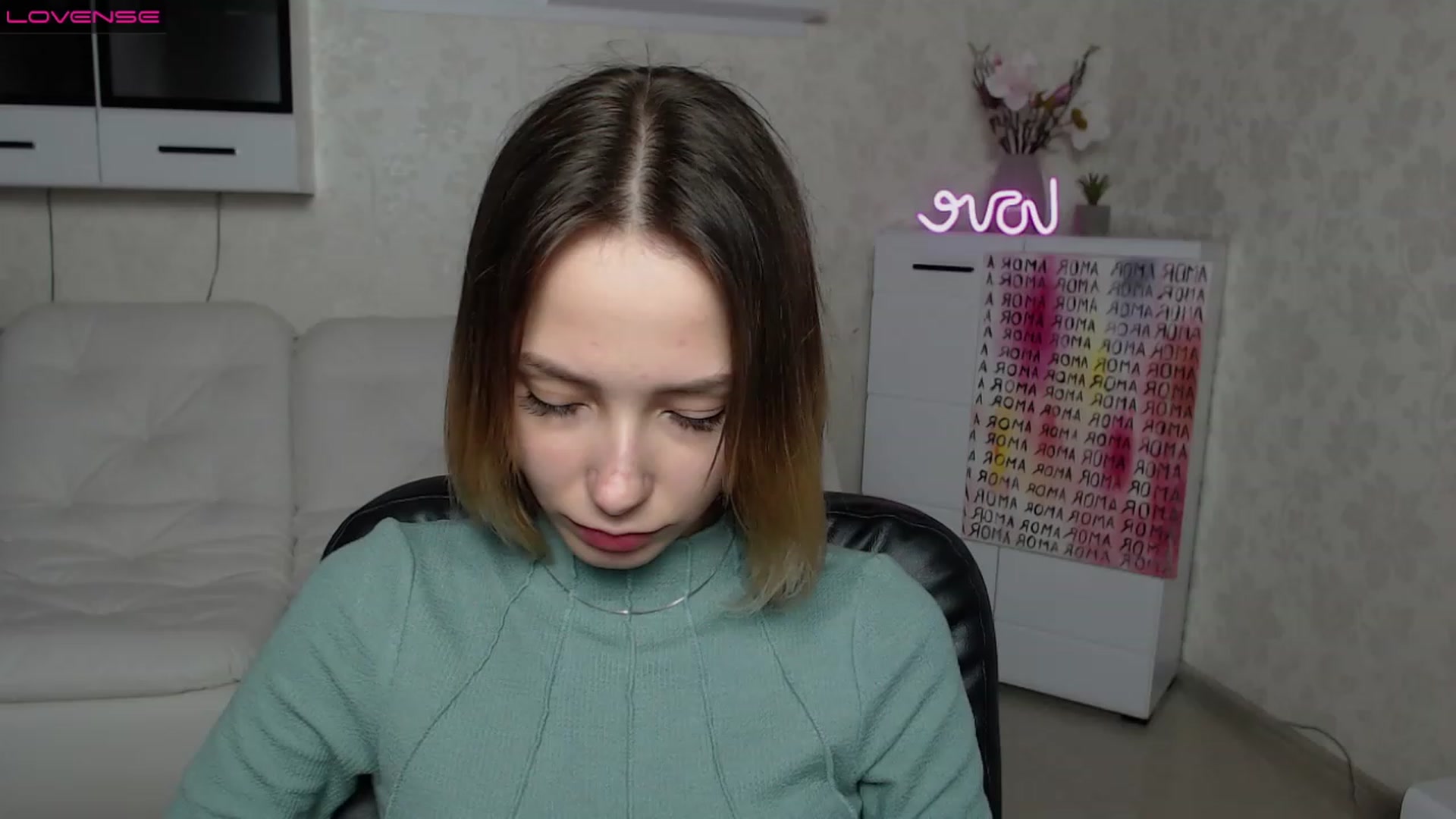 Gallery image thumbnail from Lady_lucky1's myfreecams stream on, 04/01/2023, 18:17 image 6 of 20