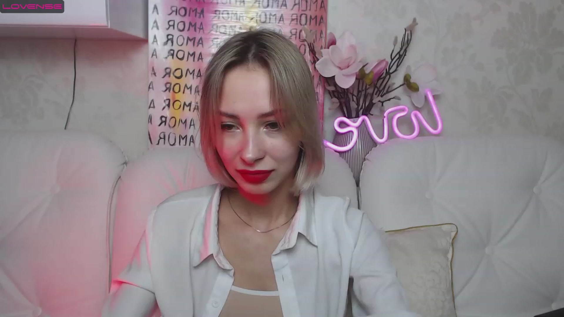 Gallery image thumbnail from Lady_lucky1's myfreecams stream on, 04/06/2023, 15:45 image 13 of 20