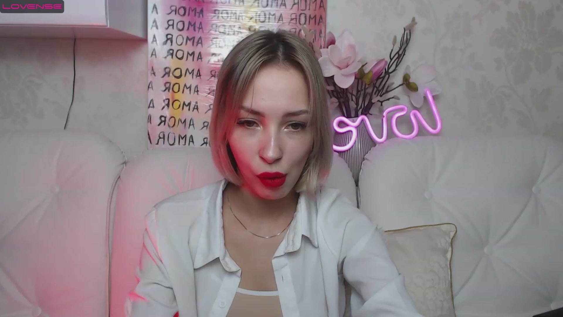 Gallery image thumbnail from Lady_lucky1's myfreecams stream on, 04/06/2023, 15:45 image 5 of 20