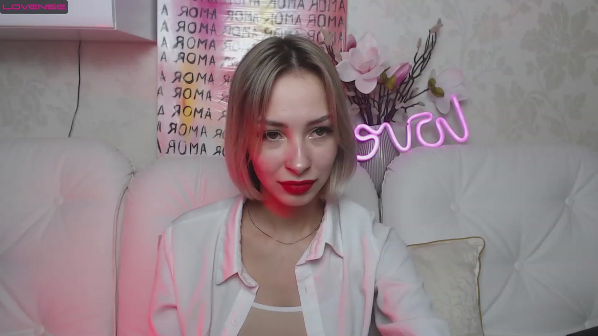 Gallery image thumbnail from Lady_lucky1's myfreecams stream on, 04/06/2023, 15:45 image 14 of 20