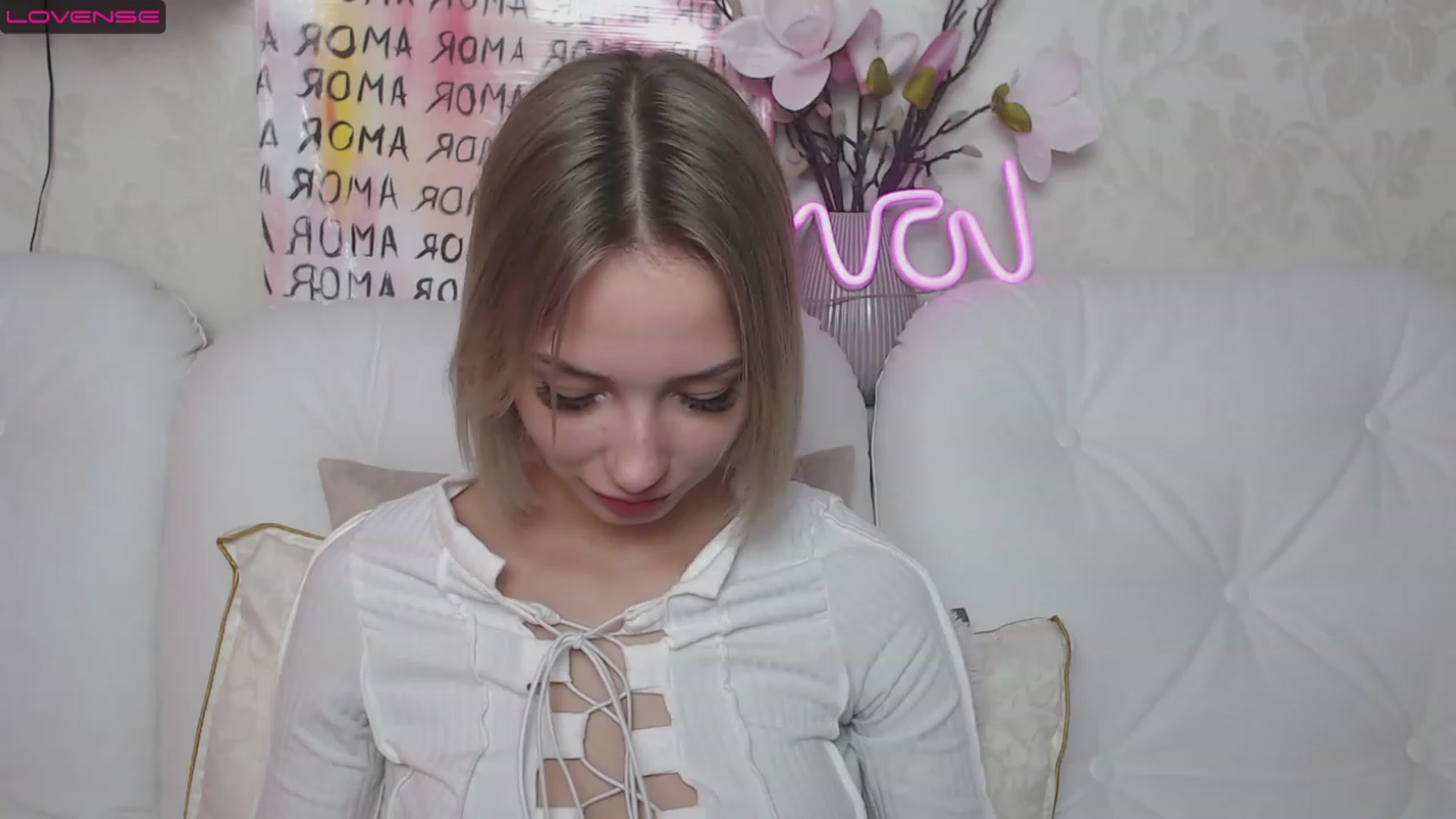 Gallery image thumbnail from Lady_lucky1's myfreecams stream on, 04/08/2023, 16:02 image 1 of 20