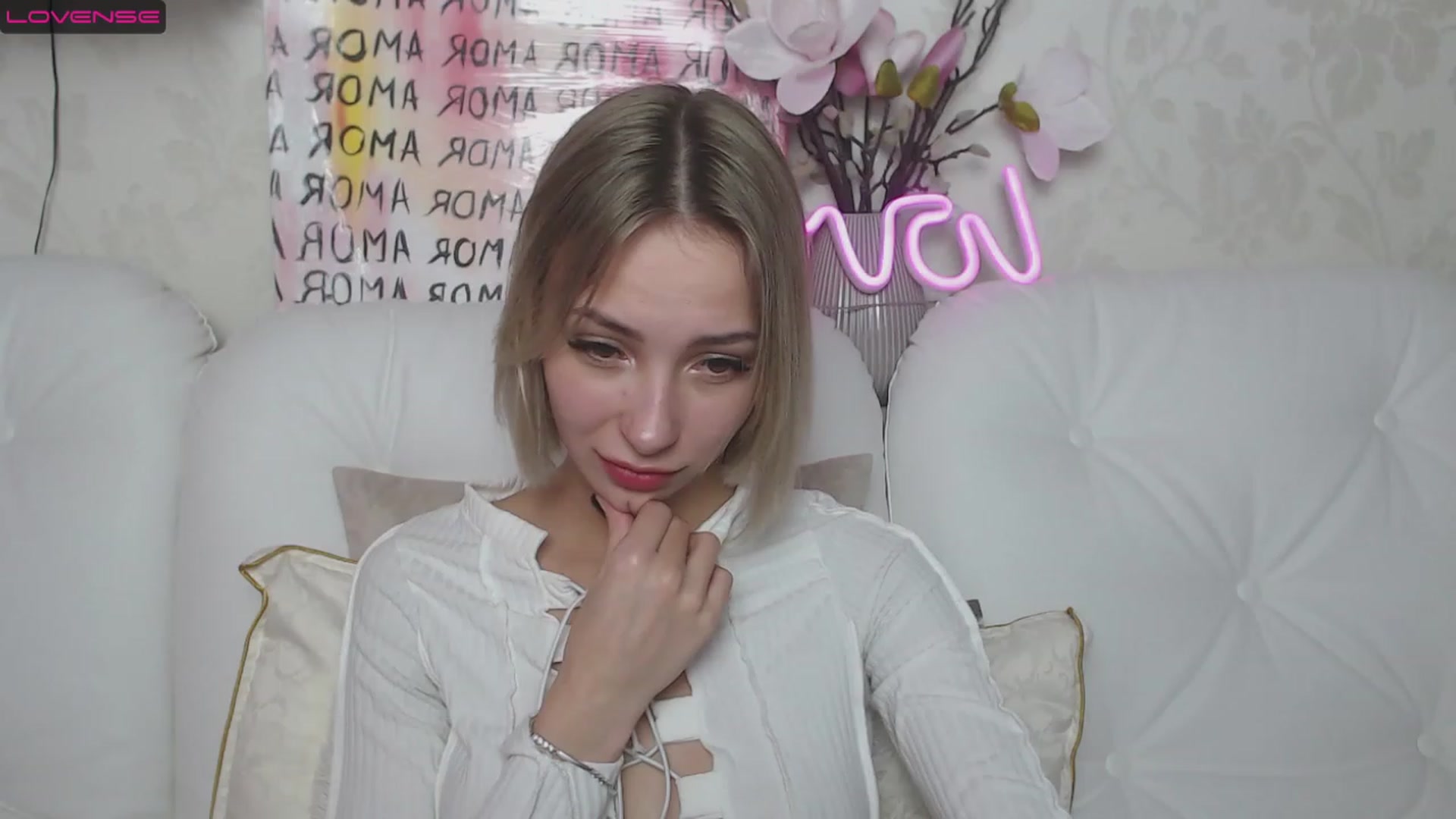 Gallery image thumbnail from Lady_lucky1's myfreecams stream on, 04/08/2023, 16:02 image 13 of 20