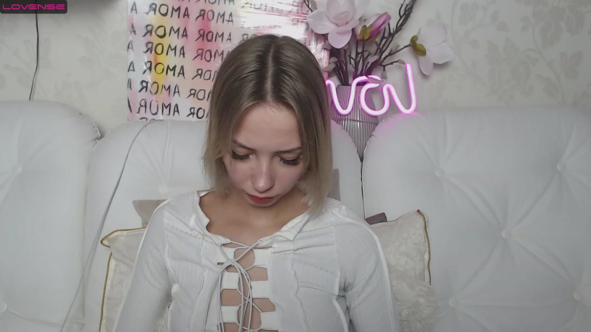 Gallery image thumbnail from Lady_lucky1's myfreecams stream on, 04/08/2023, 16:35 image 10 of 20