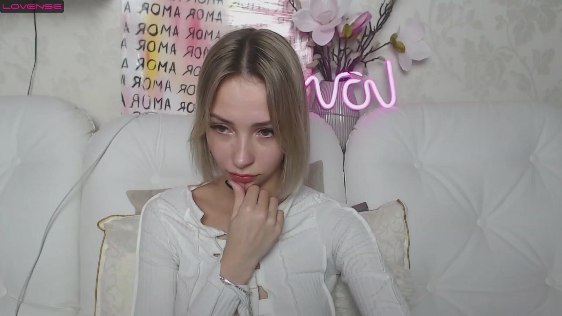 Gallery image thumbnail from Lady_lucky1's myfreecams stream on, 04/08/2023, 16:35 image 6 of 20
