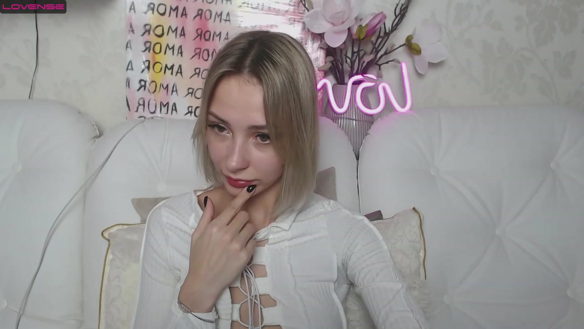 Gallery image thumbnail from Lady_lucky1's myfreecams stream on, 04/08/2023, 16:35 image 4 of 20