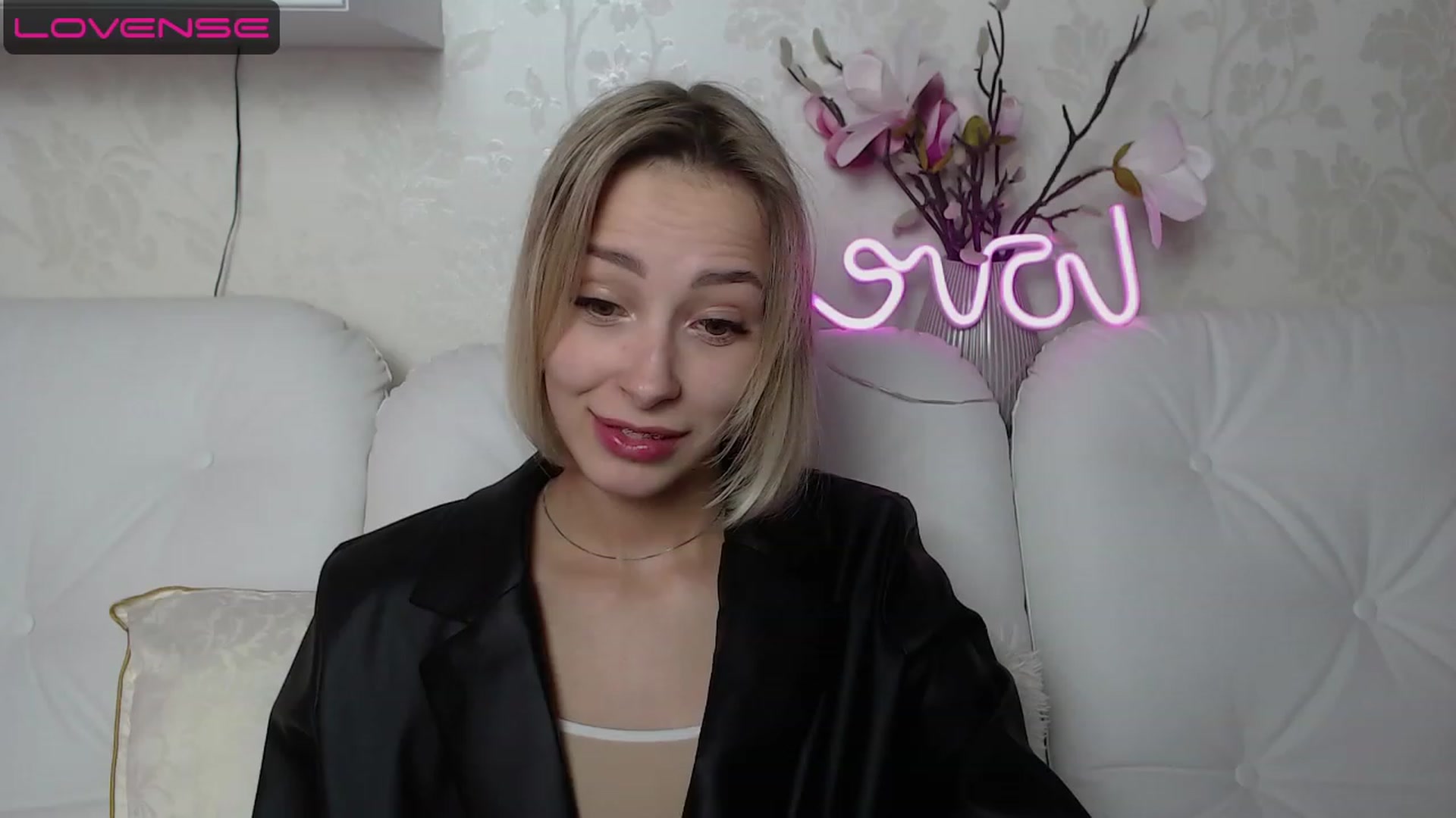 Gallery image thumbnail from Lady_lucky1's myfreecams stream on, 04/13/2023, 15:59 image 2 of 20