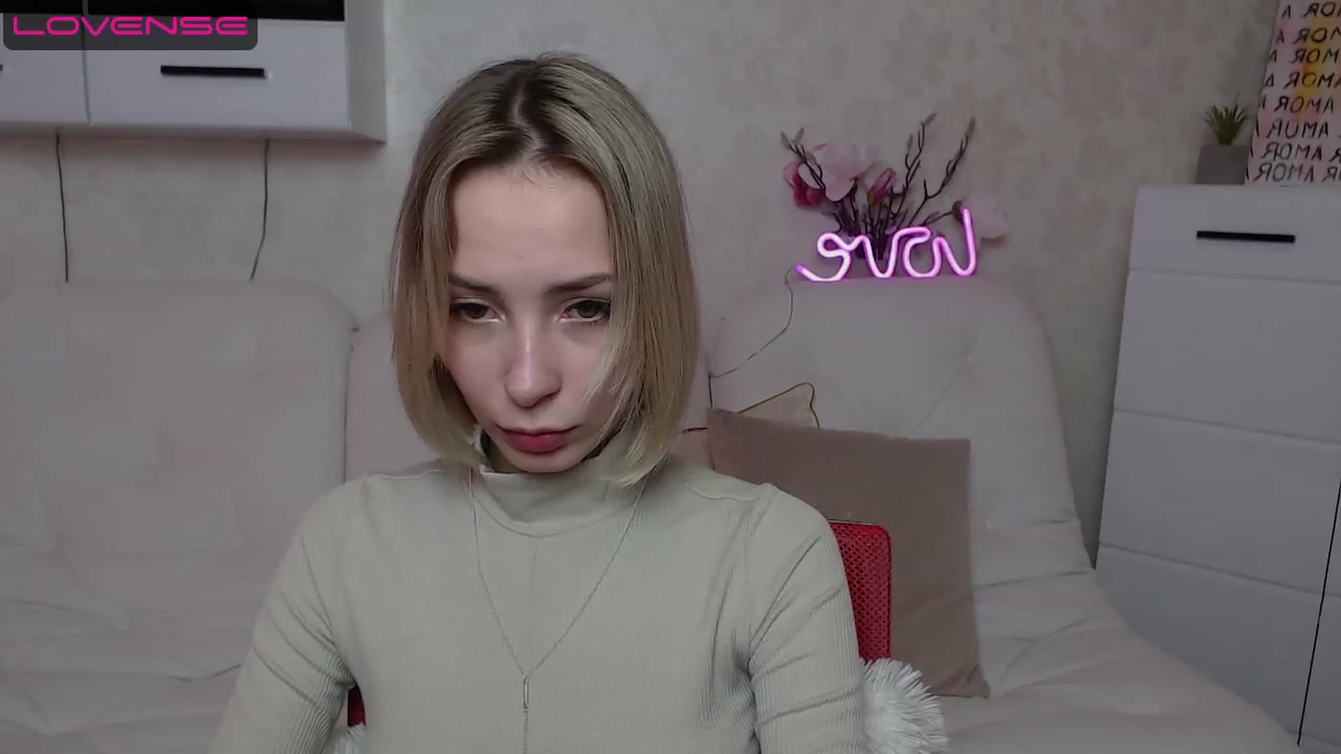 Gallery image thumbnail from Lady_lucky1's myfreecams stream on, 04/15/2023, 16:09 image 13 of 20