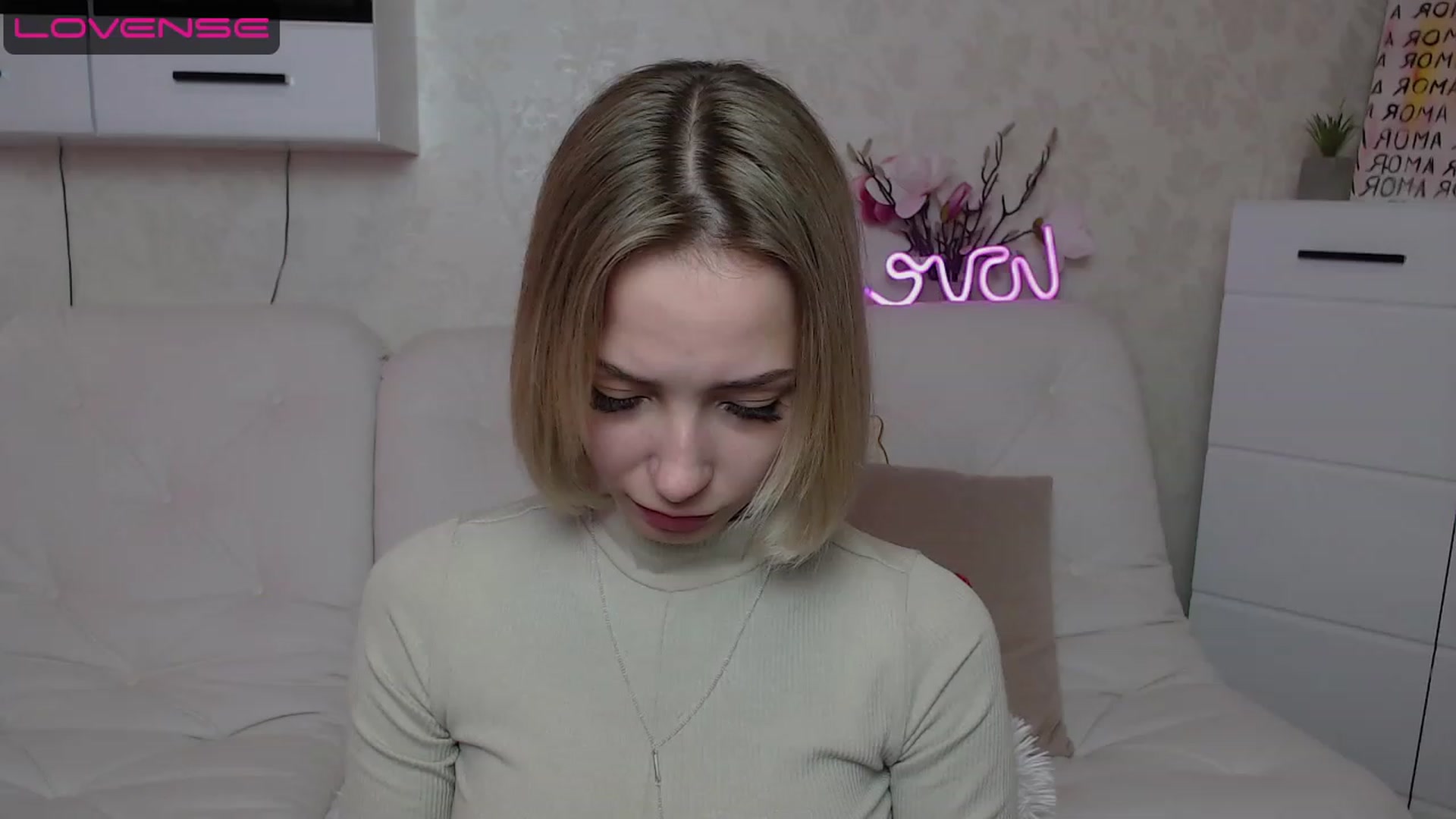 Gallery image thumbnail from Lady_lucky1's myfreecams stream on, 04/15/2023, 16:09 image 2 of 20