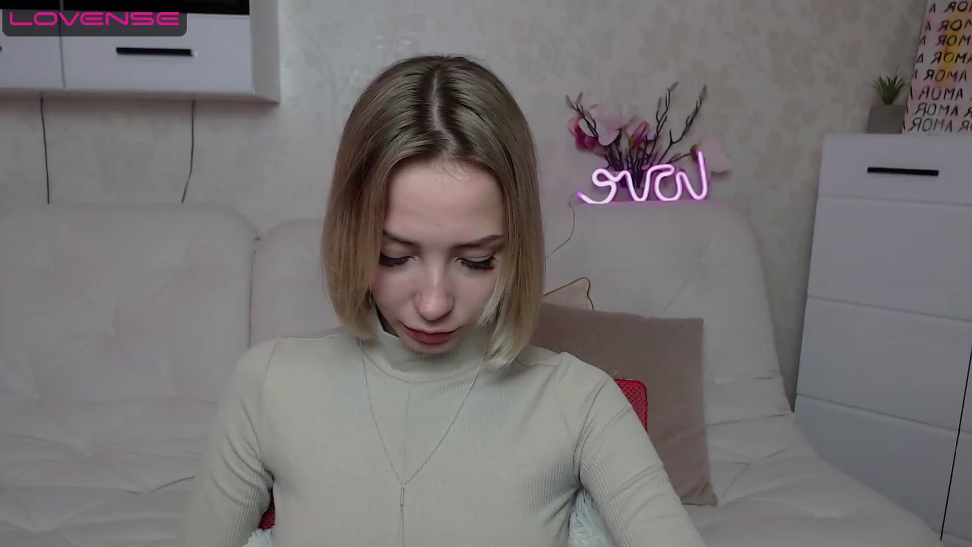 Gallery image thumbnail from Lady_lucky1's myfreecams stream on, 04/15/2023, 16:09 image 19 of 20