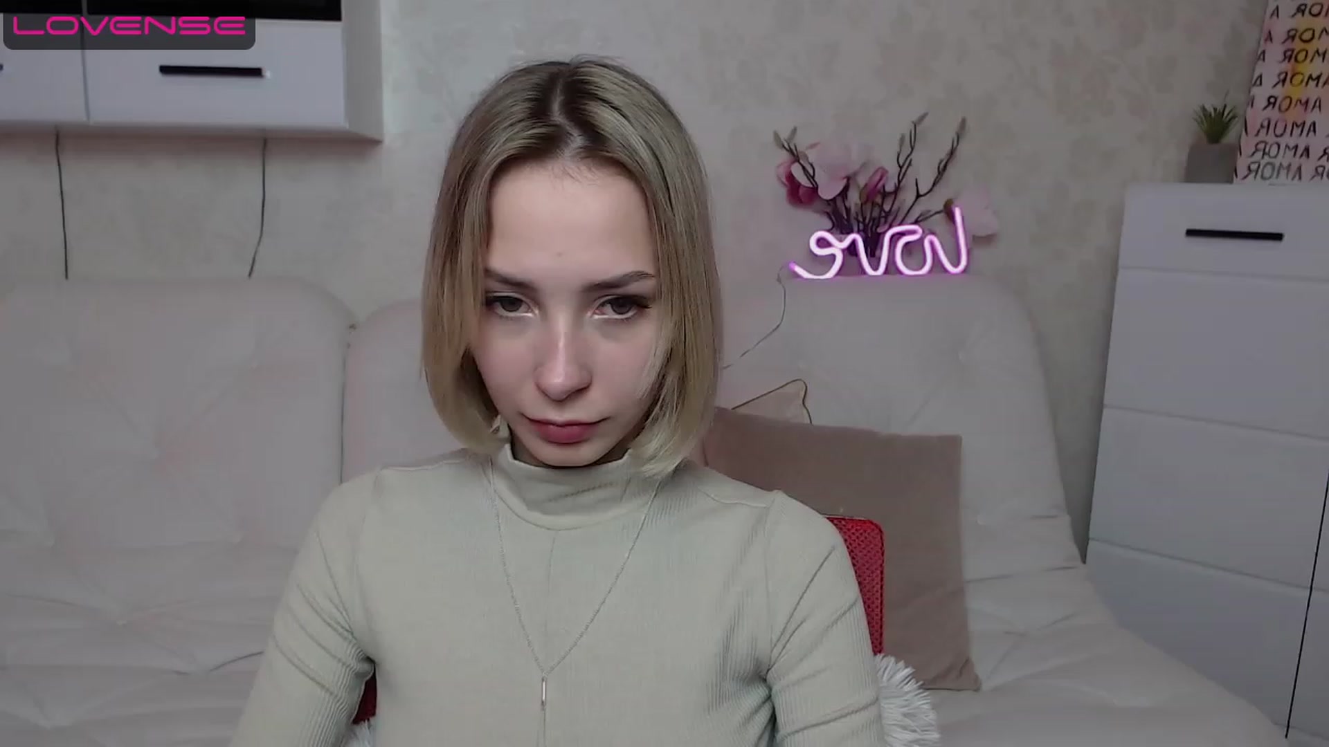 Gallery image thumbnail from Lady_lucky1's myfreecams stream on, 04/15/2023, 16:09 image 18 of 20