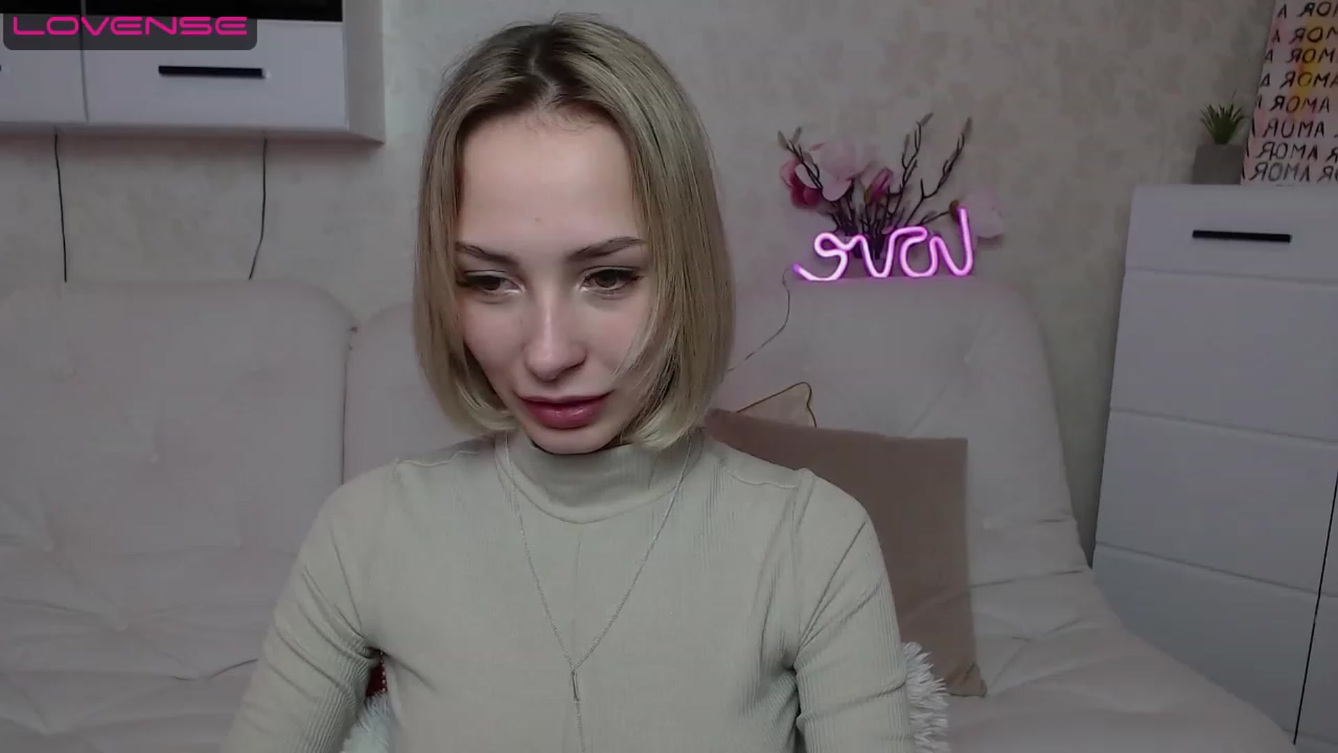 Gallery image thumbnail from Lady_lucky1's myfreecams stream on, 04/15/2023, 16:09 image 1 of 20