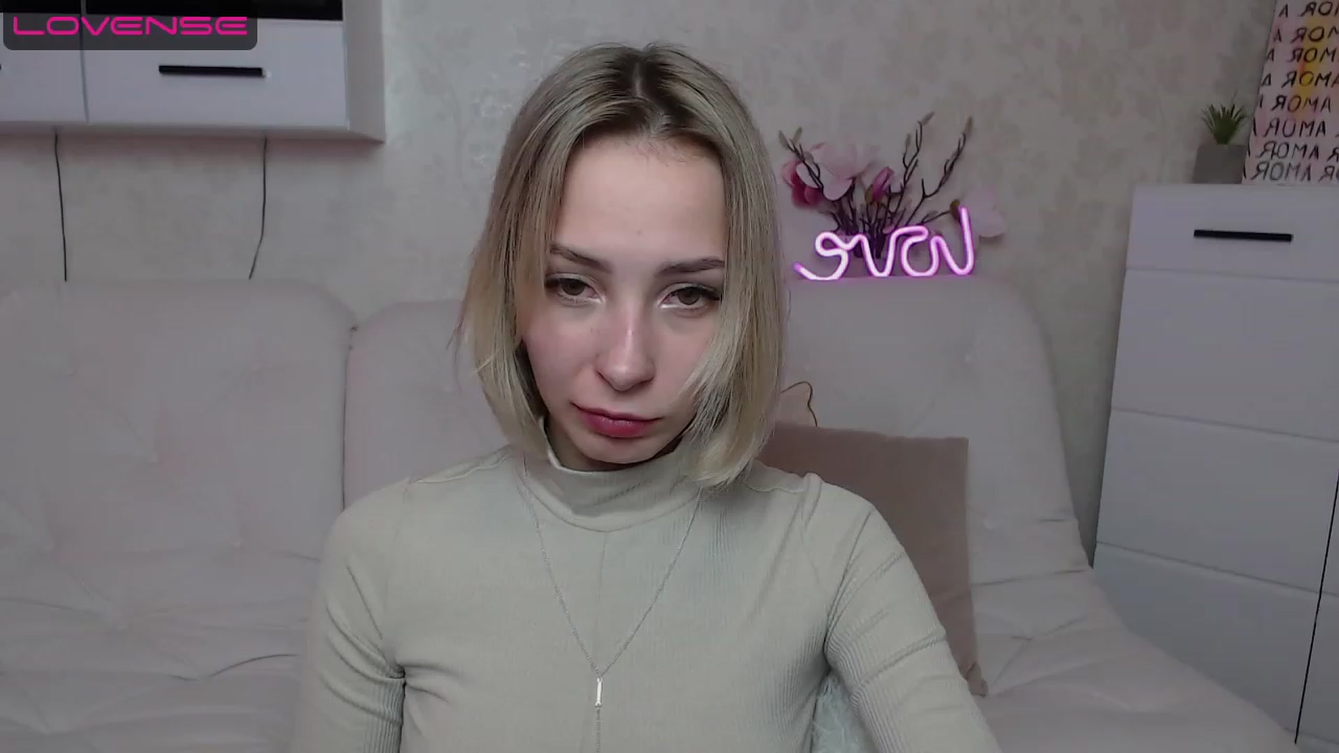 Gallery image thumbnail from Lady_lucky1's myfreecams stream on, 04/15/2023, 16:09 image 4 of 20