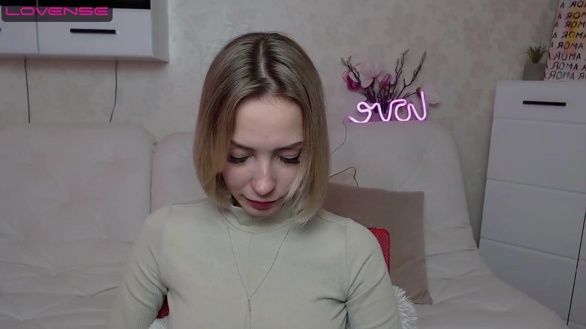 Gallery image thumbnail from Lady_lucky1's myfreecams stream on, 04/15/2023, 16:09 image 17 of 20