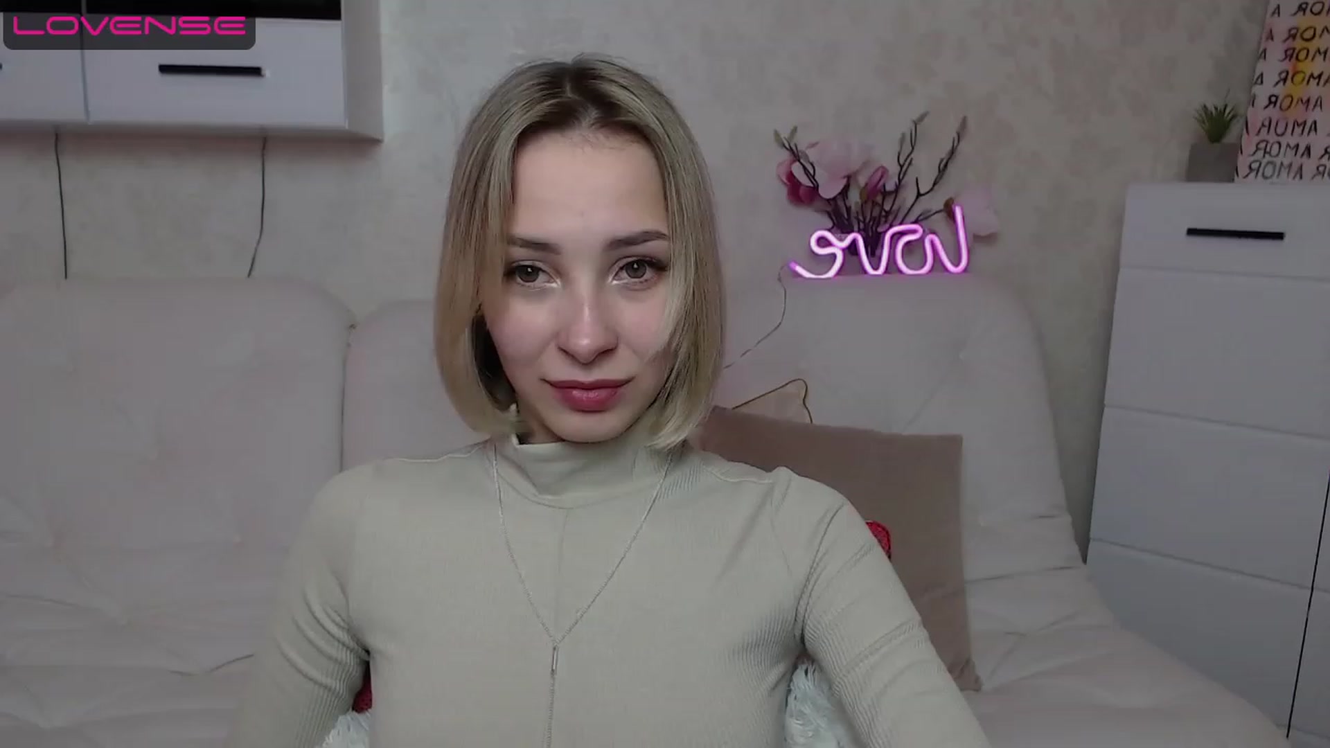 Gallery image thumbnail from Lady_lucky1's myfreecams stream on, 04/15/2023, 16:09 image 9 of 20
