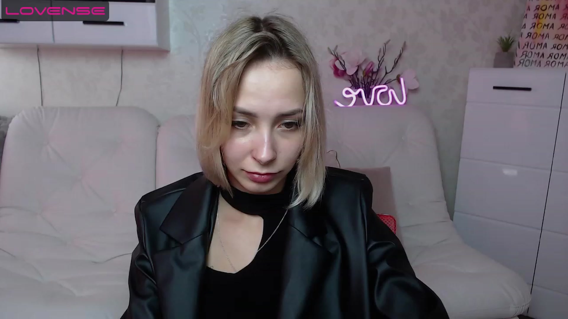 Gallery image thumbnail from Lady_lucky1's myfreecams stream on, 04/18/2023, 15:32 image 7 of 20