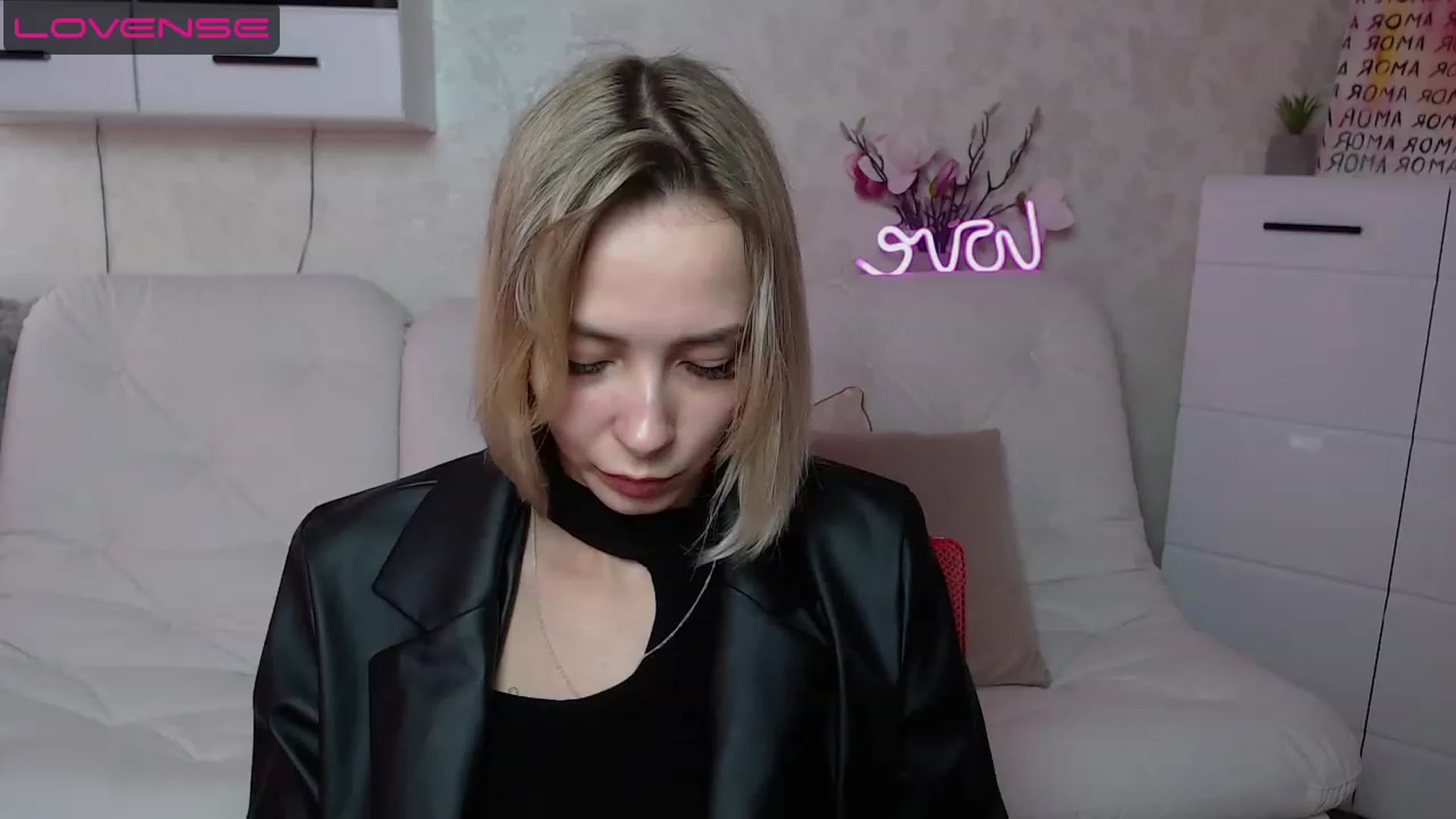 Gallery image thumbnail from Lady_lucky1's myfreecams stream on, 04/18/2023, 15:32 image 13 of 20