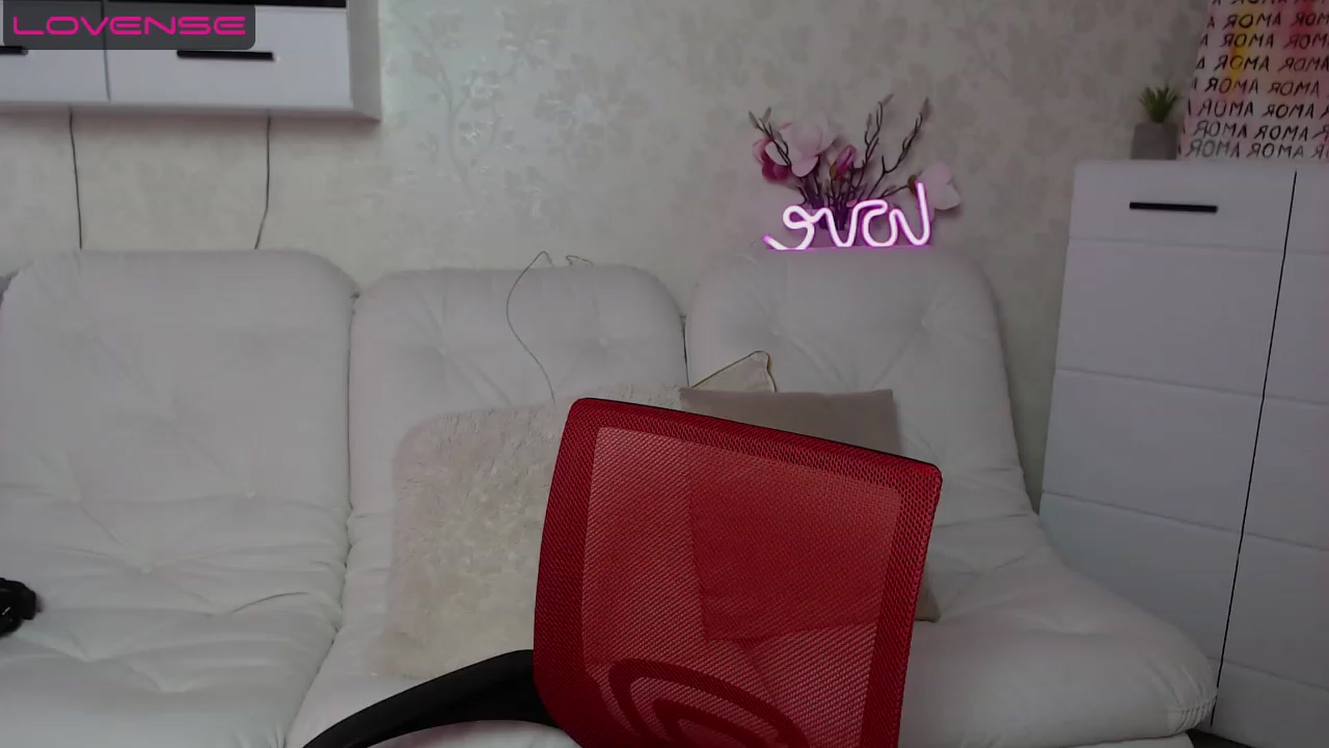 Gallery image thumbnail from Lady_lucky1's myfreecams stream on, 04/18/2023, 15:32 image 20 of 20