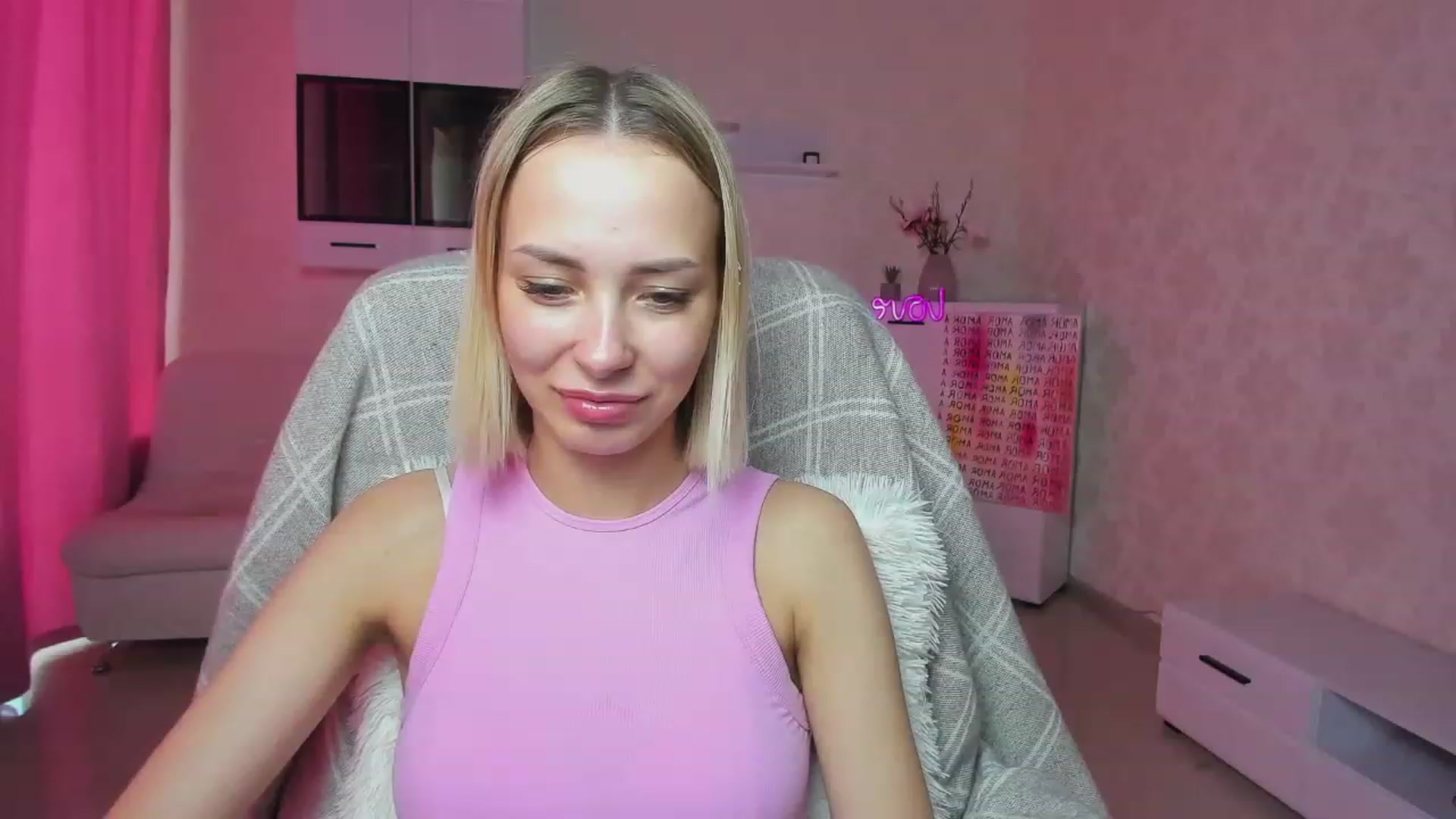 Gallery image thumbnail from Lady_lucky1's myfreecams stream on, 05/20/2023, 15:01 image 15 of 20