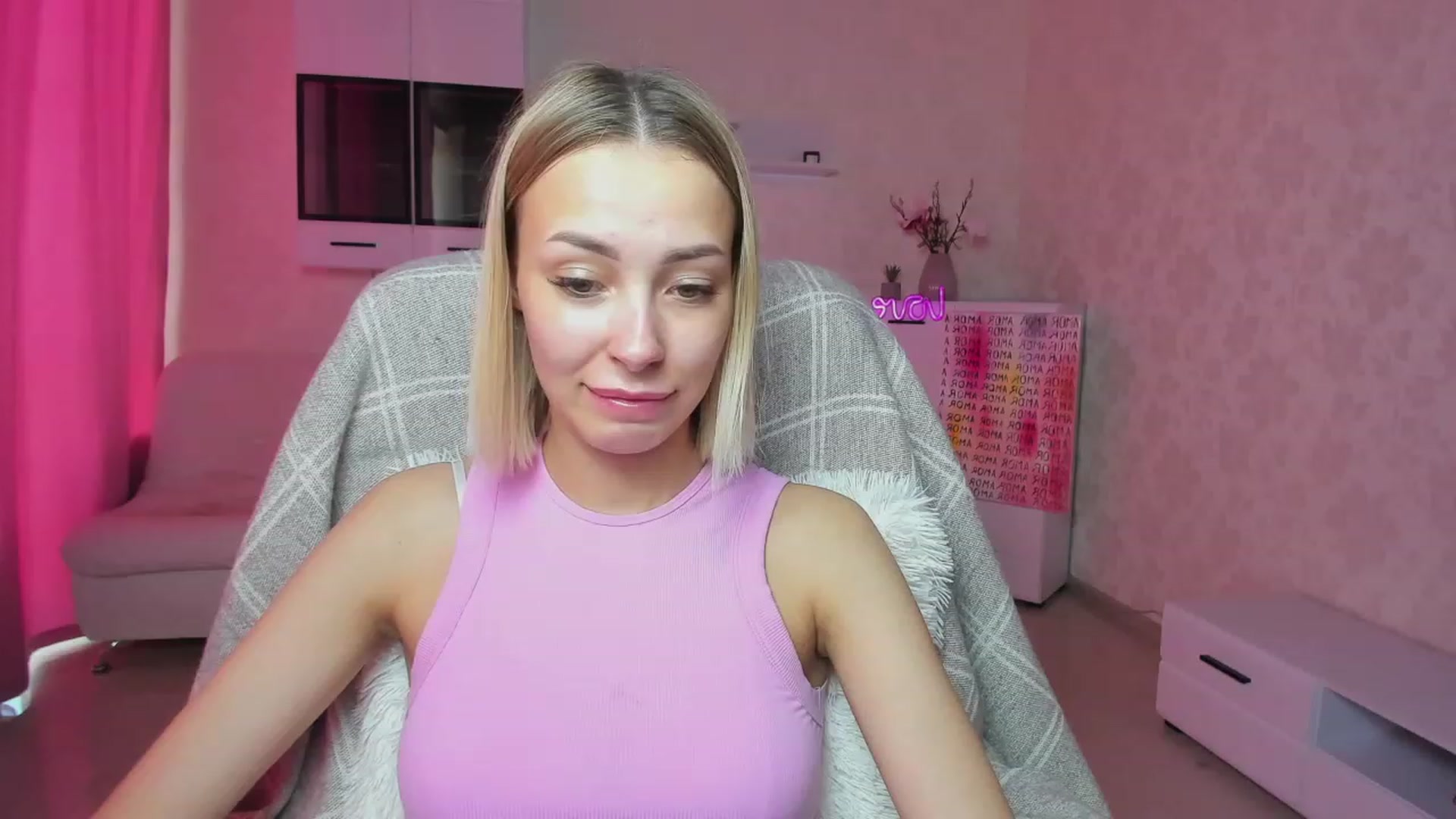 Gallery image thumbnail from Lady_lucky1's myfreecams stream on, 05/20/2023, 15:01 image 7 of 20