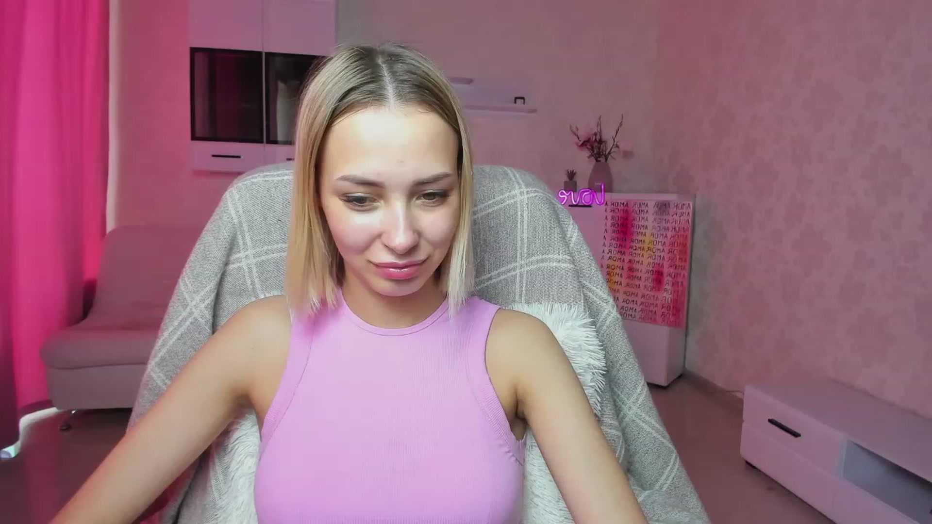 Gallery image thumbnail from Lady_lucky1's myfreecams stream on, 05/20/2023, 15:01 image 12 of 20