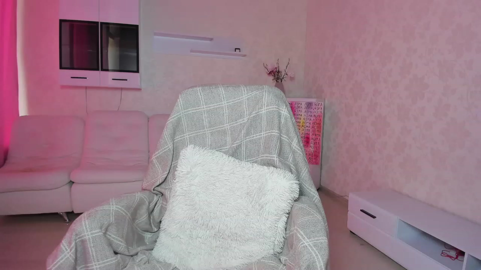 Gallery image thumbnail from Lady_lucky1's myfreecams stream on, 05/20/2023, 15:45 image 1 of 20
