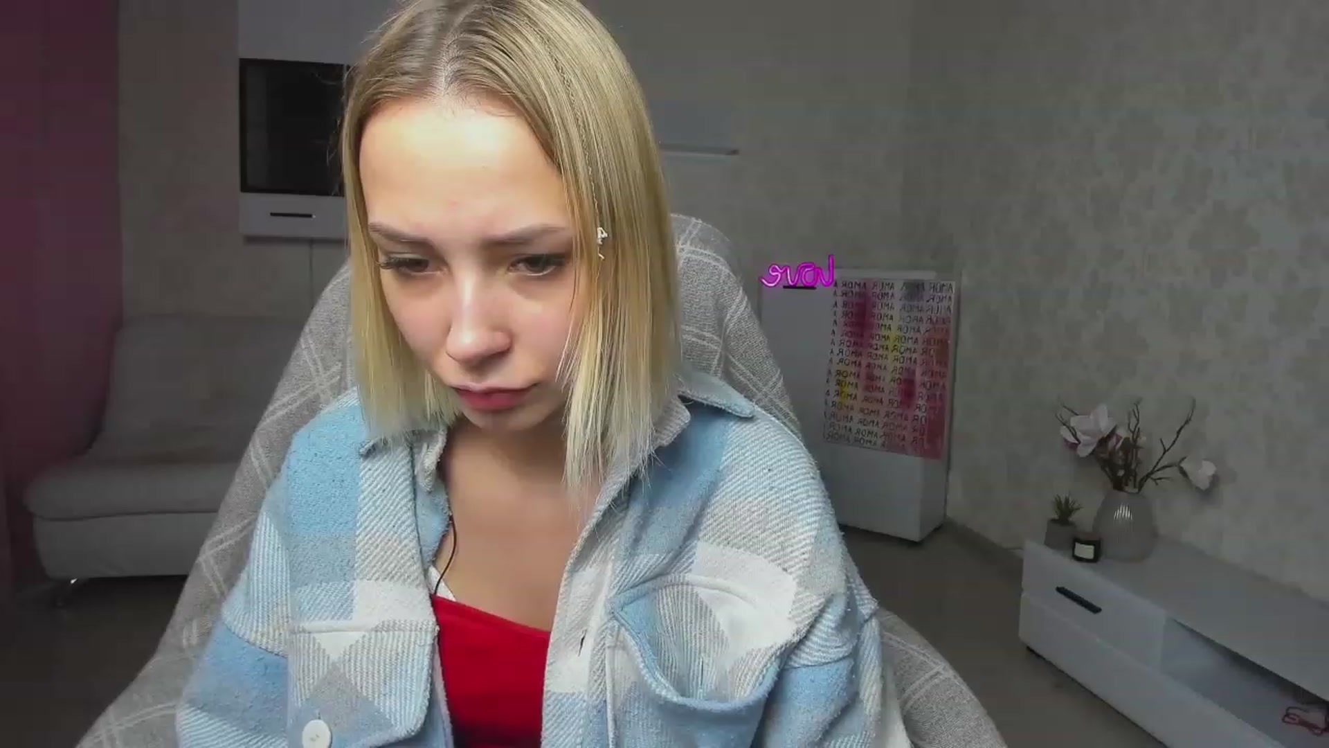 Gallery image thumbnail from Lady_lucky1's myfreecams stream on, 05/20/2023, 18:05 image 14 of 20
