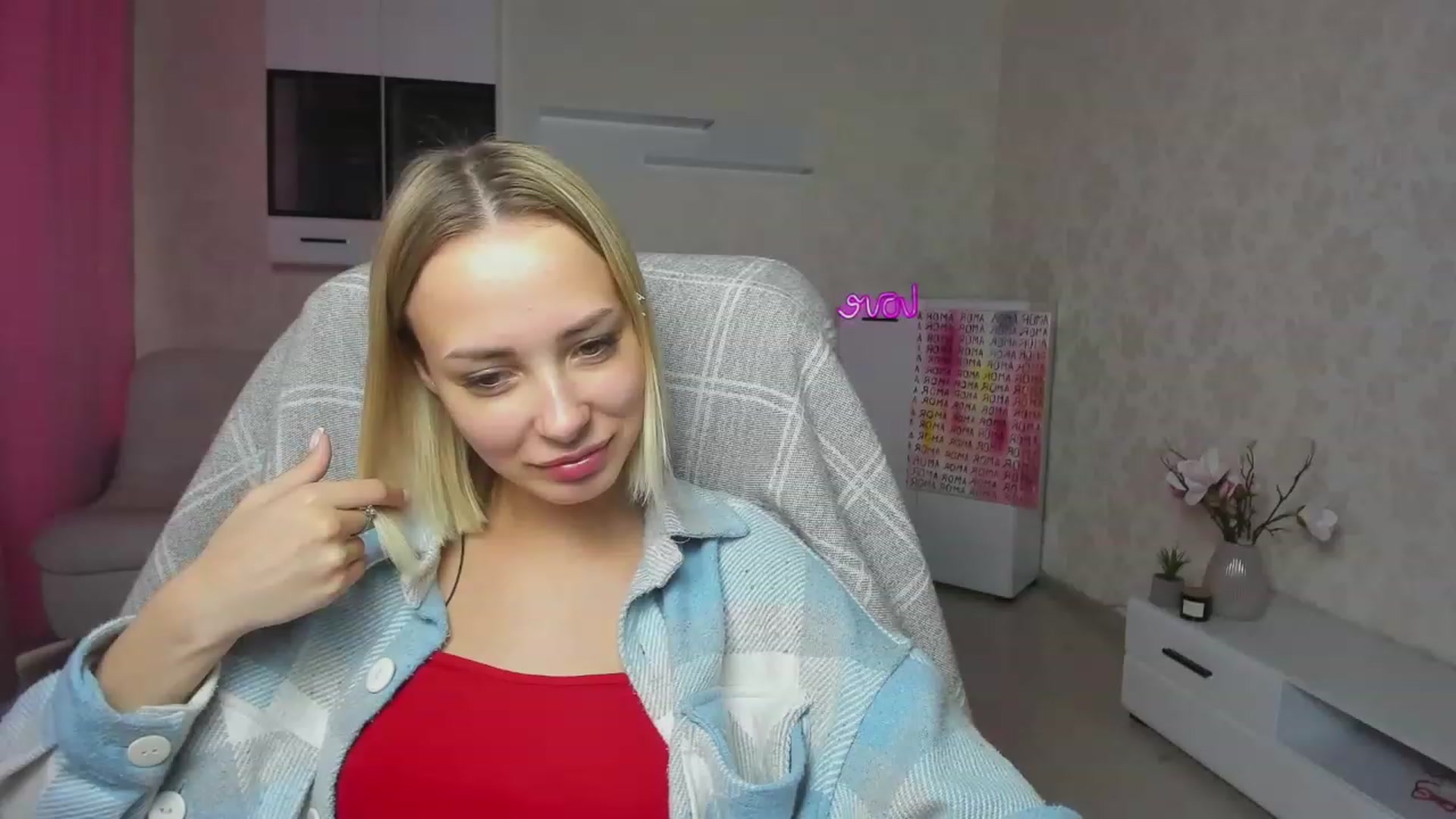 Gallery image thumbnail from Lady_lucky1's myfreecams stream on, 05/20/2023, 18:05 image 10 of 20