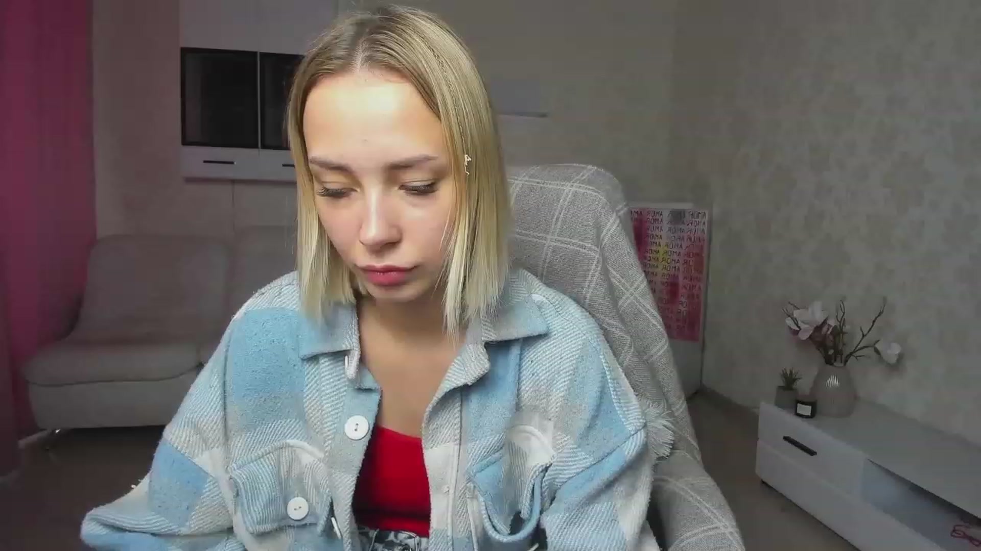 Gallery image thumbnail from Lady_lucky1's myfreecams stream on, 05/20/2023, 18:05 image 11 of 20