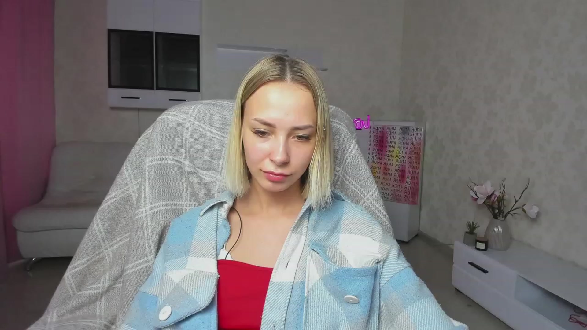 Gallery image thumbnail from Lady_lucky1's myfreecams stream on, 05/20/2023, 18:05 image 13 of 20